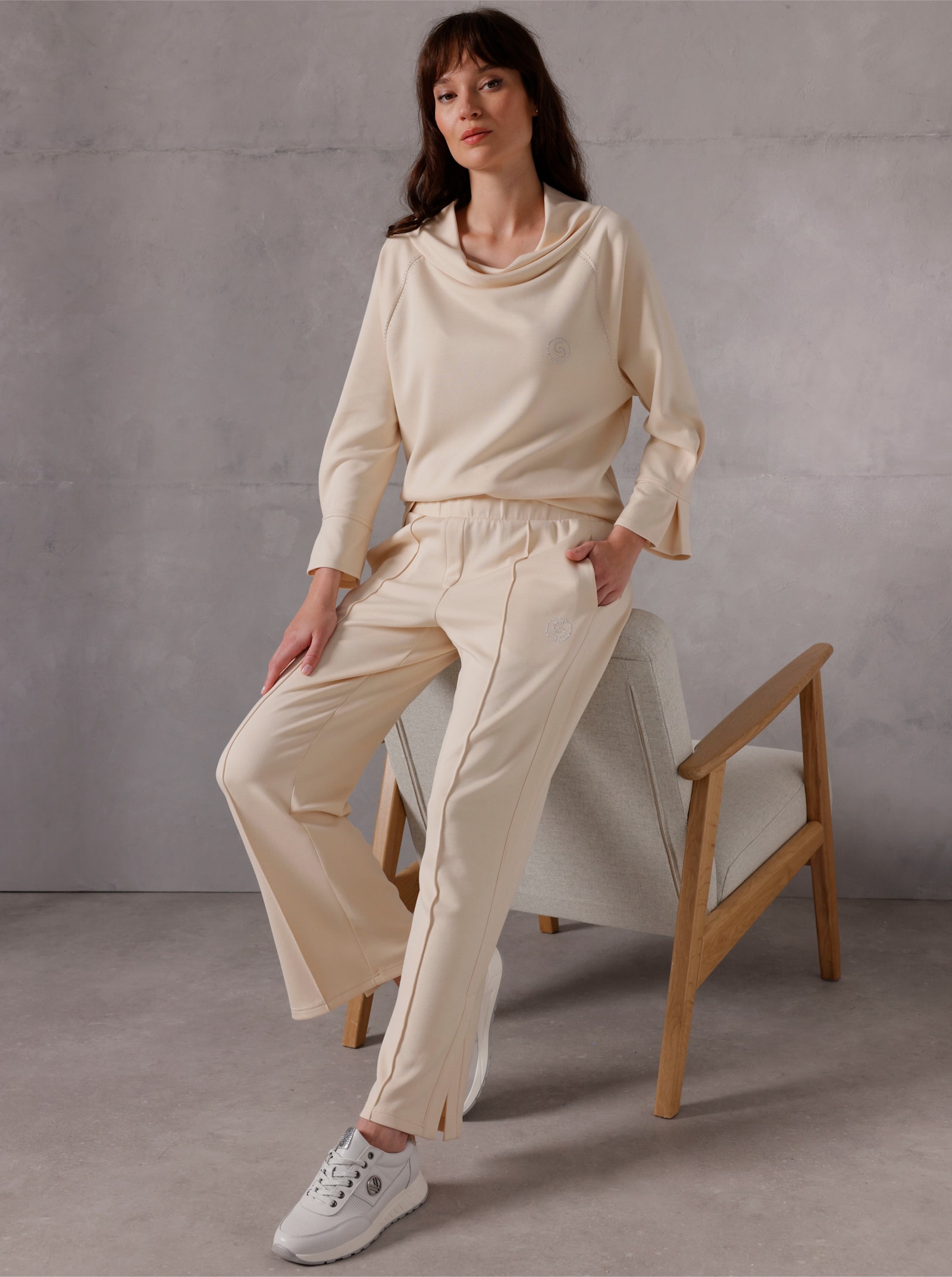 CREATION L PREMIUM Sweatshirt mit Glitzersteinchen - elfenbein