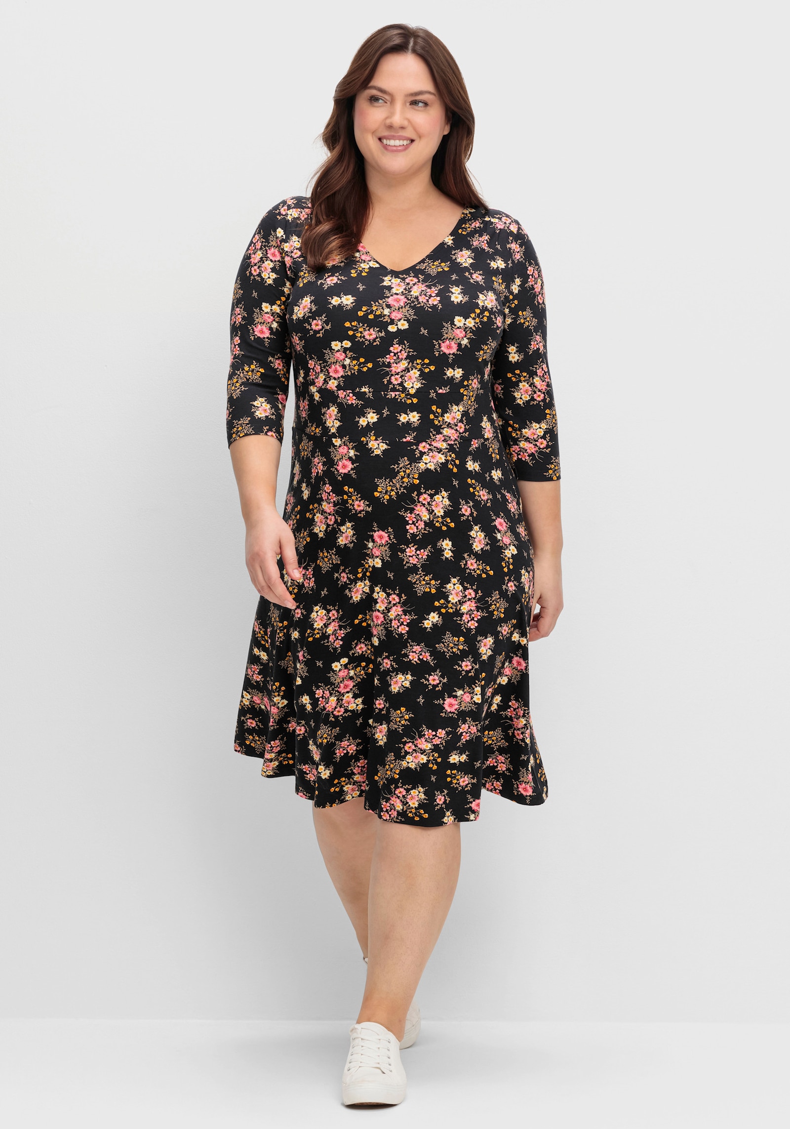 sheego by Joe Browns Jerseykleid in kniebedeckender Länge, Viskose - schwarz-gemustert