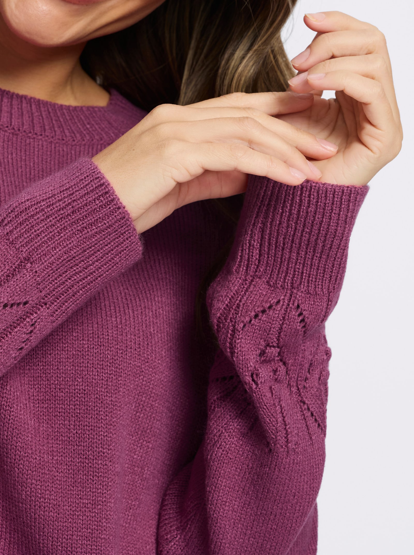 Langarm-Pullover mit Strickmuster im Vorderteil - erika