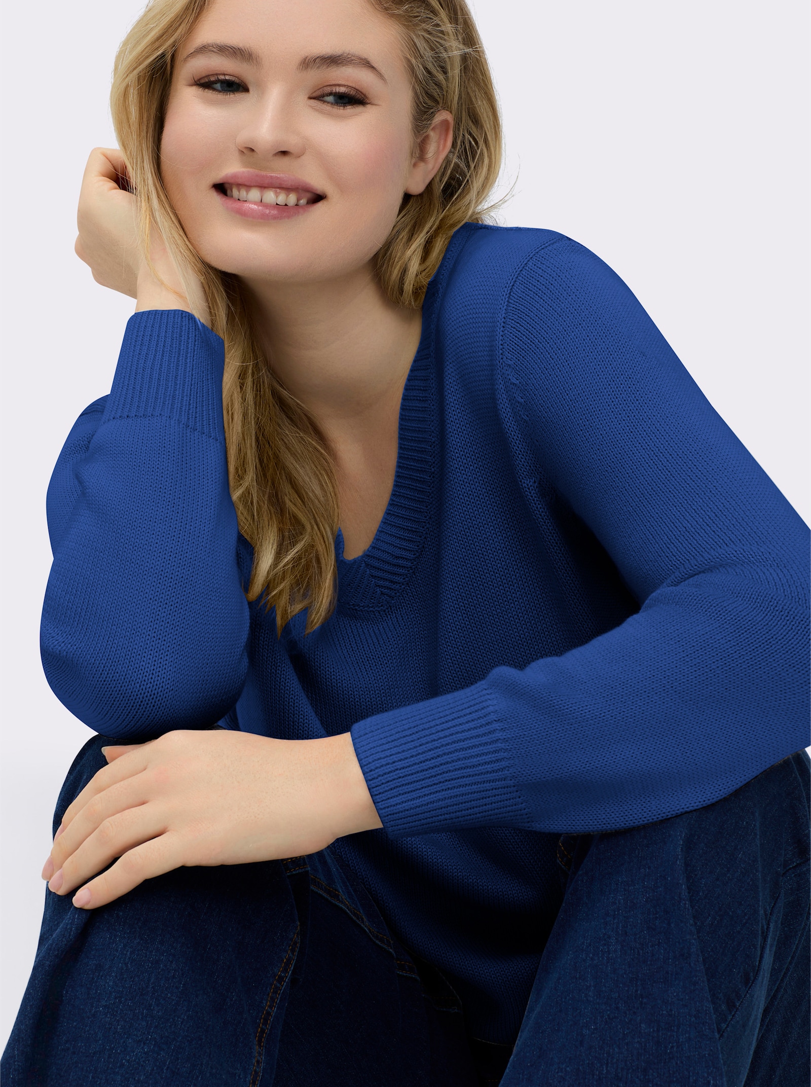 V-Ausschnitt-Pullover mit Baumwolle - royalblau