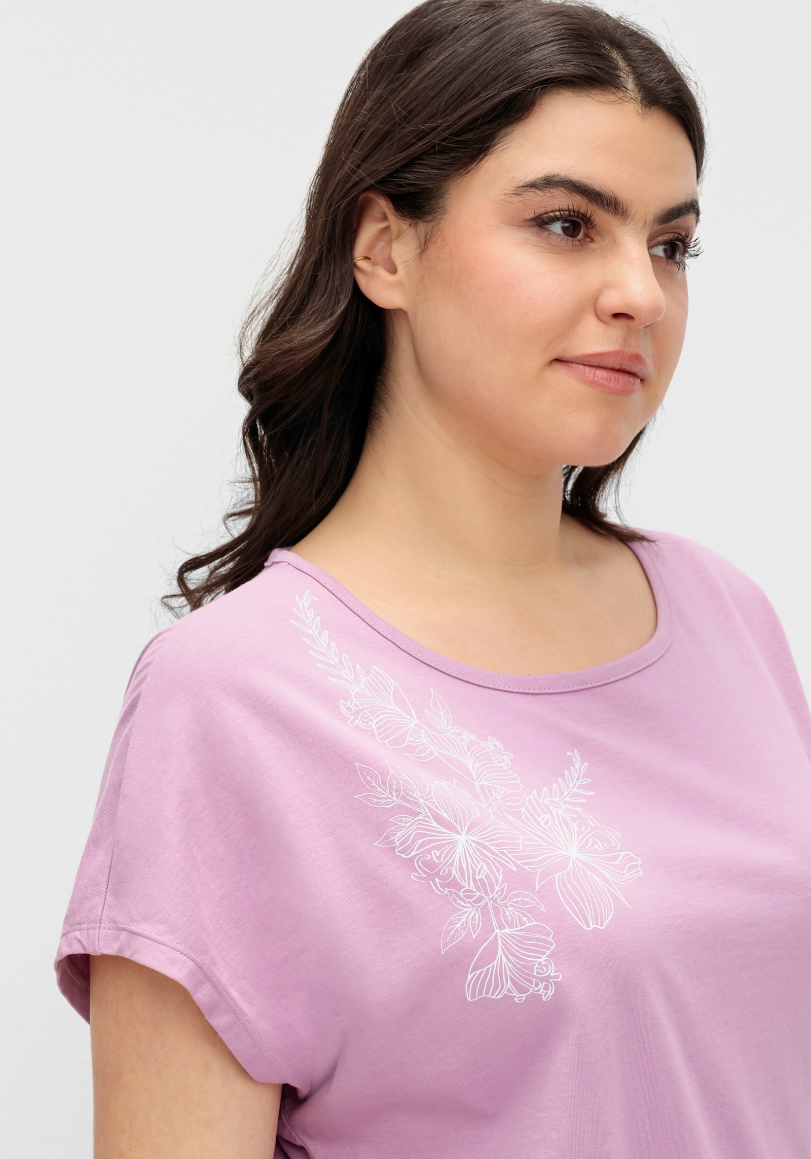 Rundhalsshirt mit zartem Blumenprint - orchidee-ecru