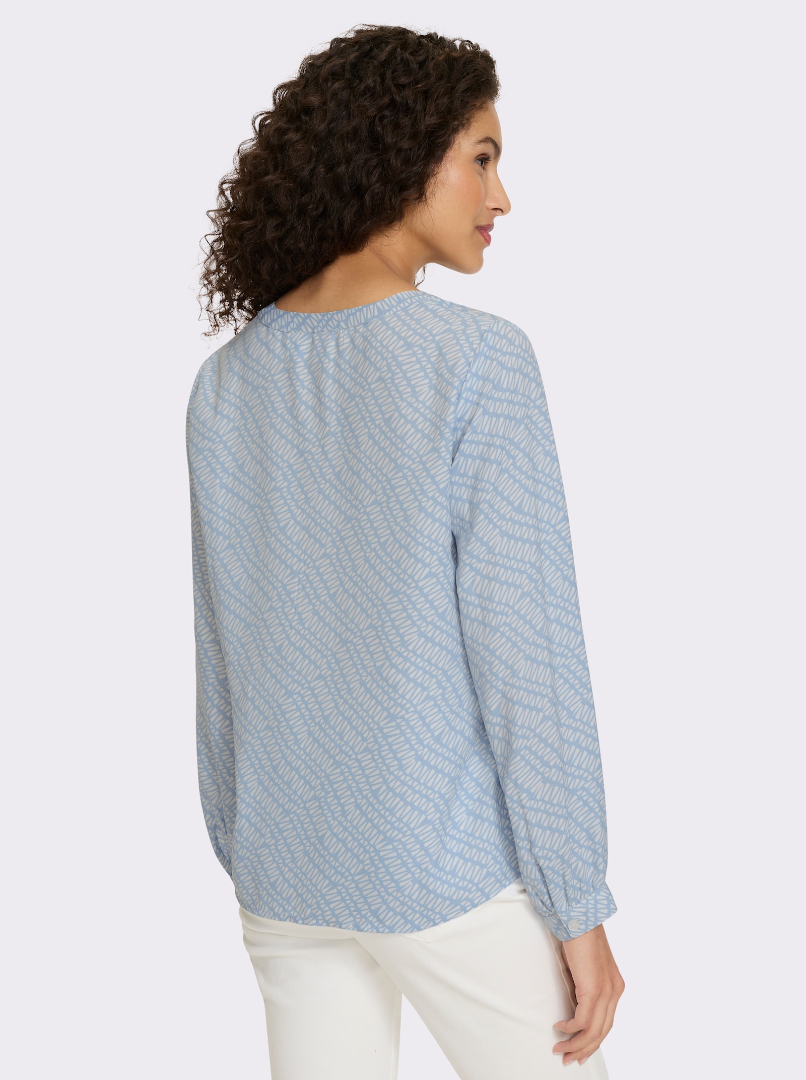 heine Schlupfbluse in Kofferware - eisblau-ecru-bedruckt