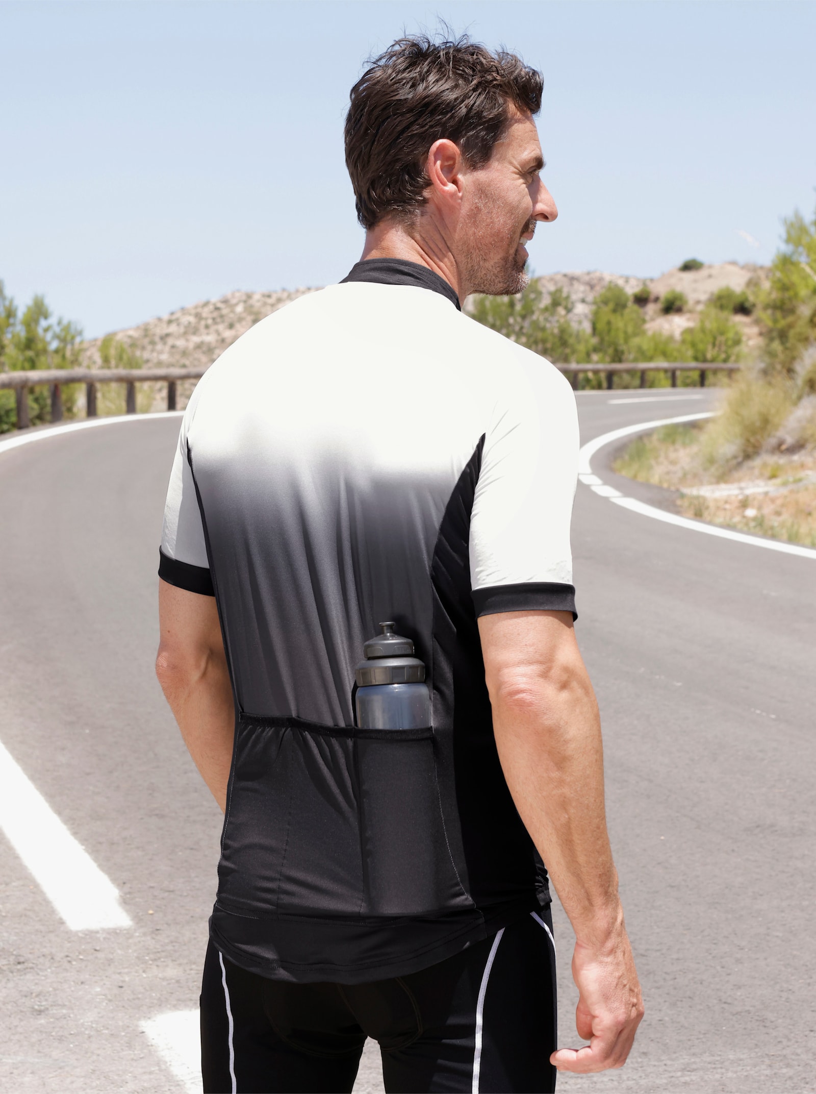 Catamaran Sports Funktionsshirt mit Reißverschluss-Taschen hinten - schwarz