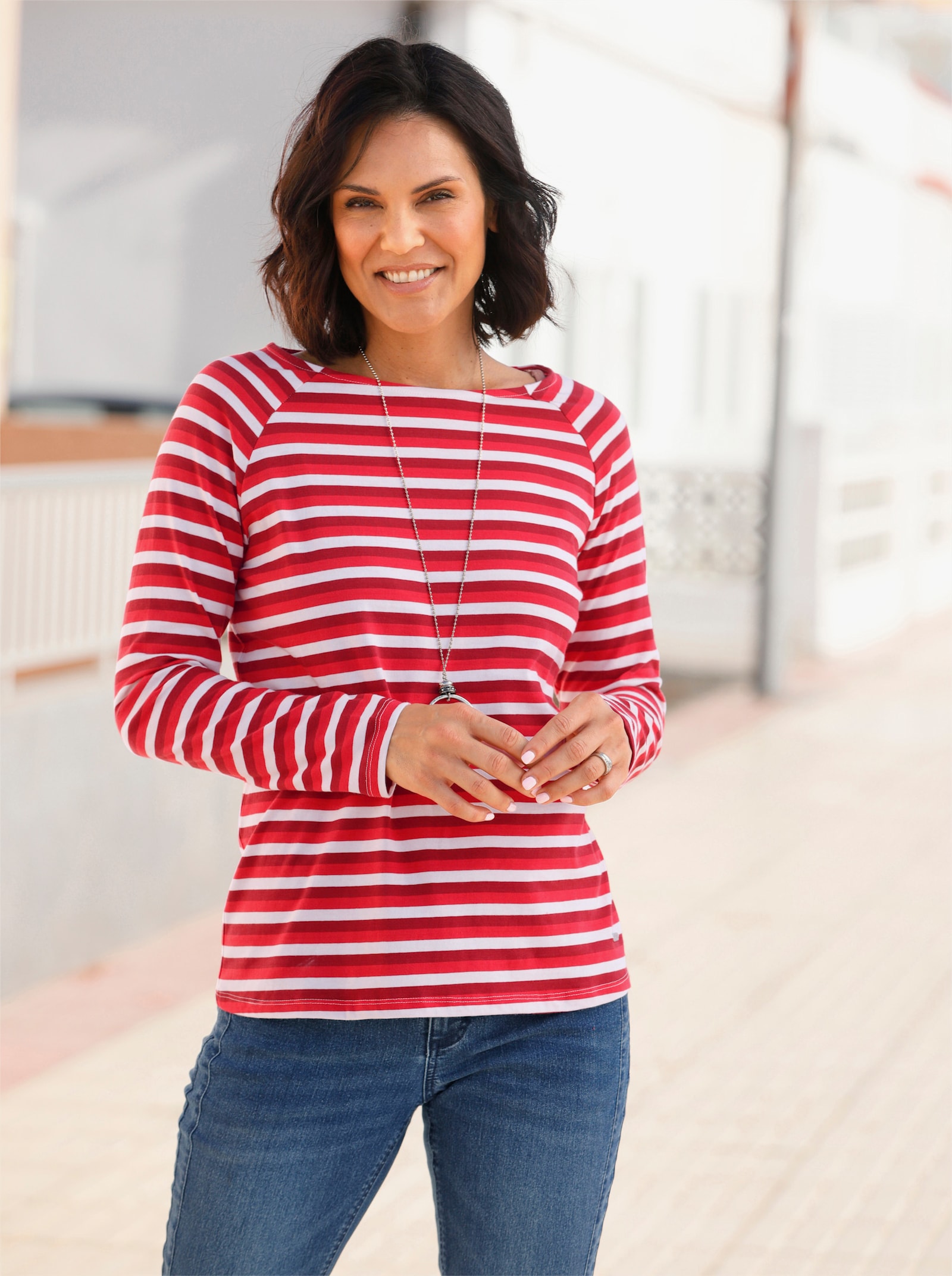 Streepjesshirt met raglanmouwen - rood gestreept