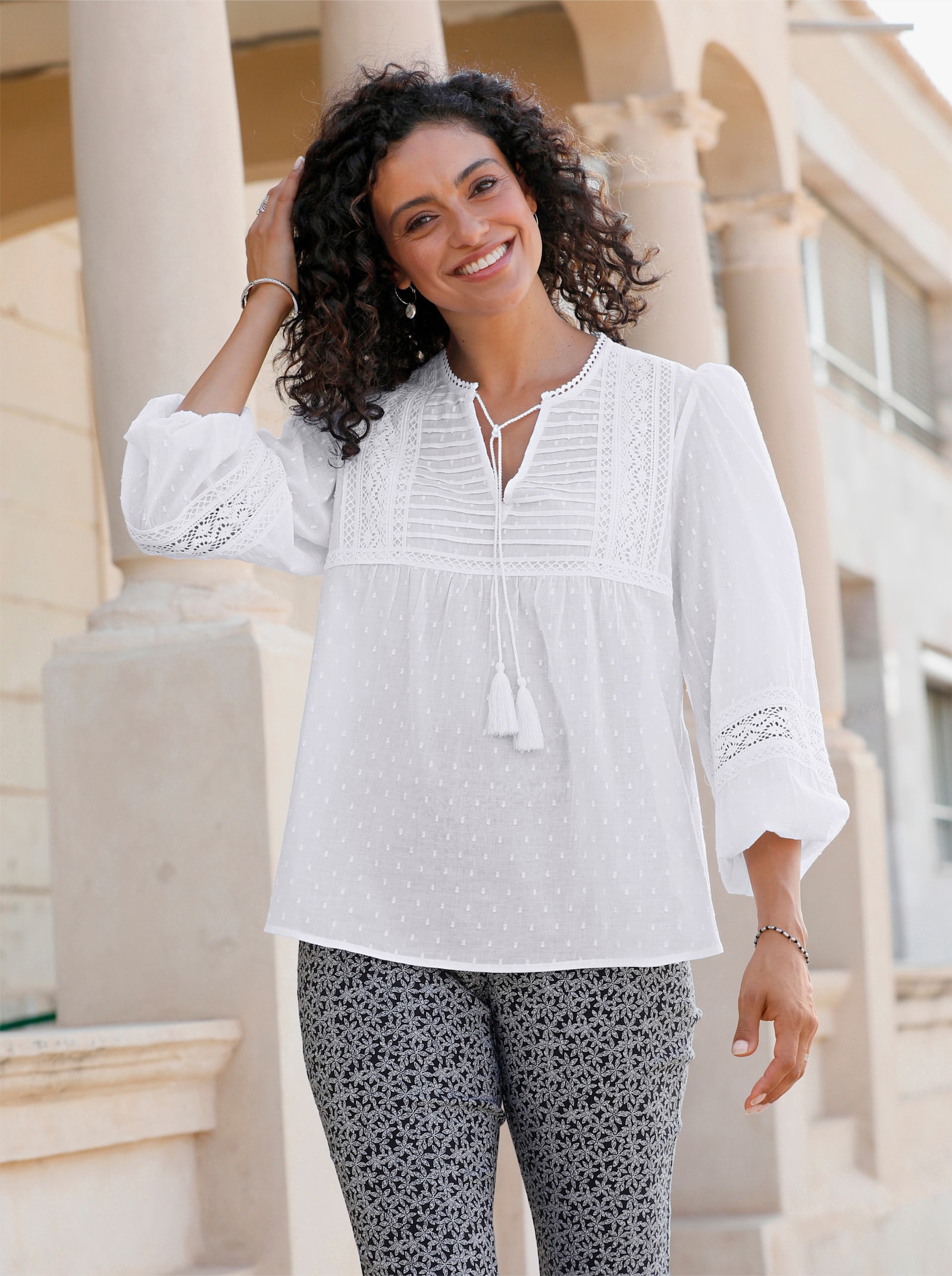 Langarm-Bluse in Tunikaform - weiß