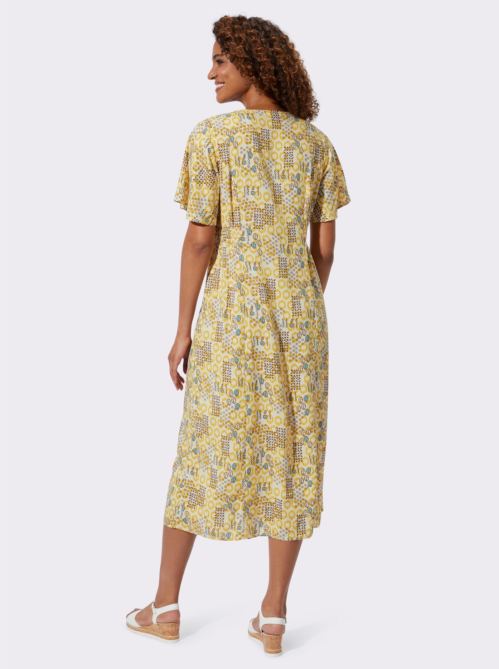 Druckkleid mit seitlich gesmokter Taille - sand-ocker-bedruckt