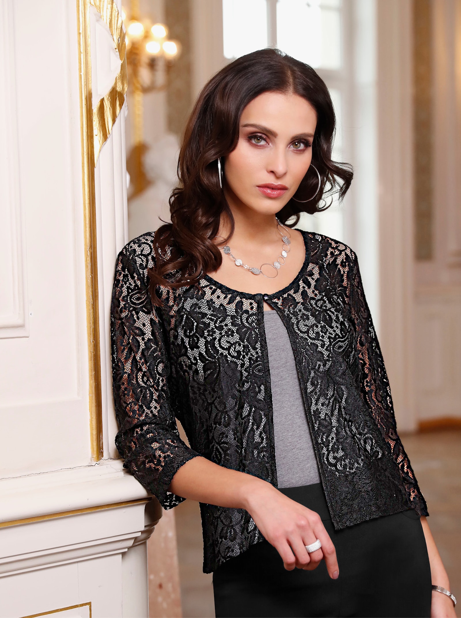 Shirtjasje van elastisch kant - zwart