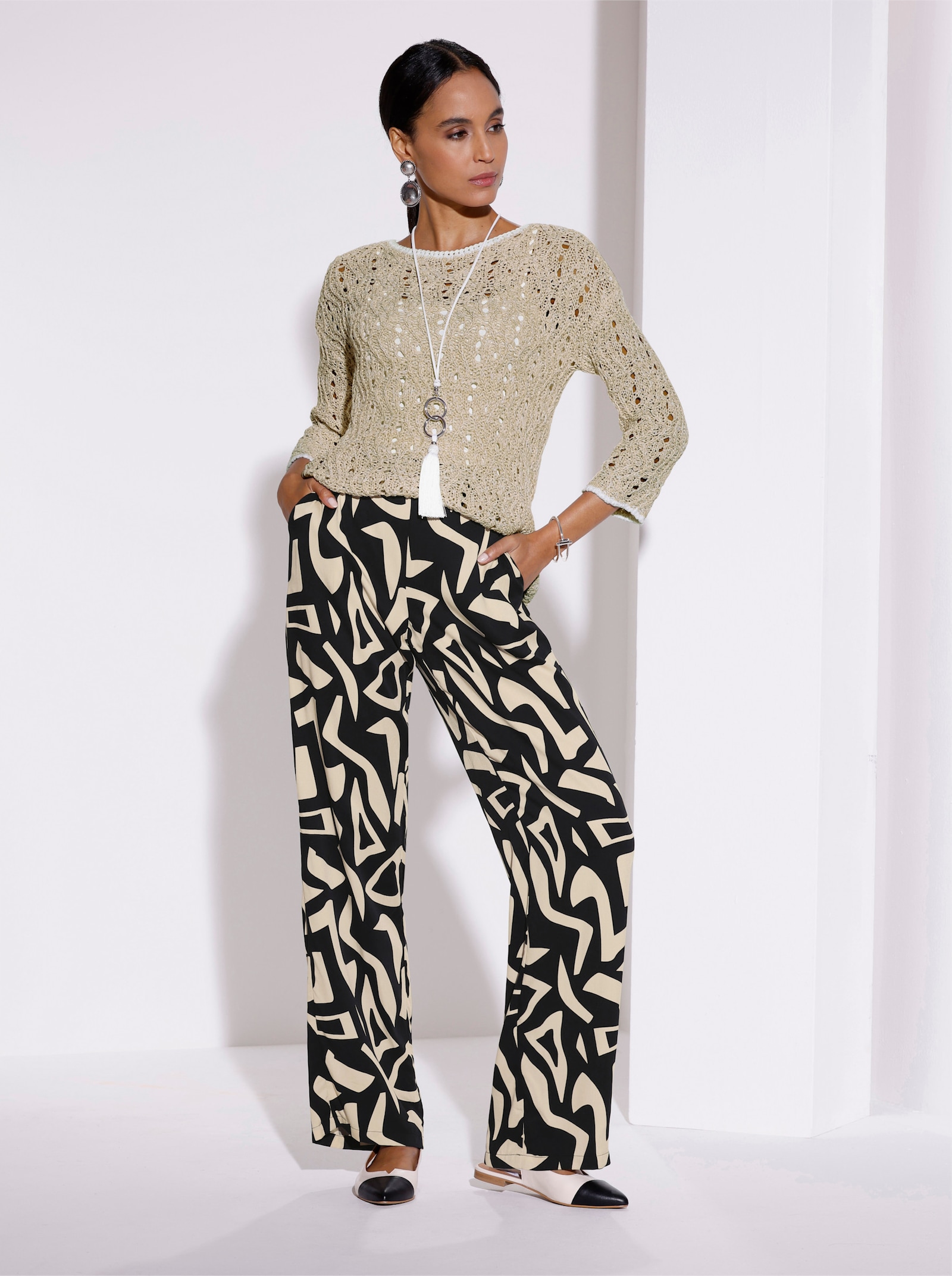 Pull ajouré avec encolure en U - sable-écru