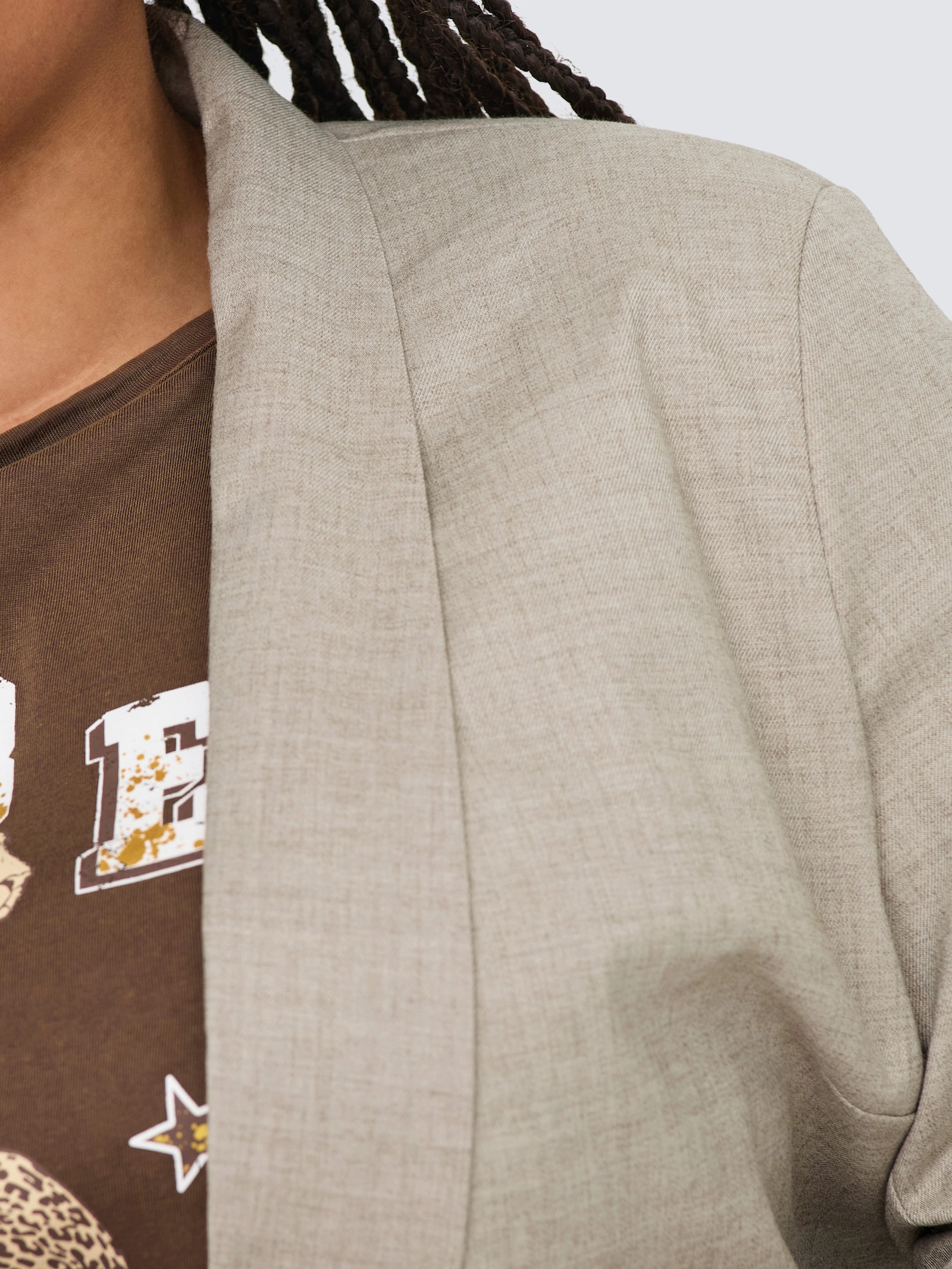 ONLY CARMAKOMA Kurzblazer - white pepper detail:melange