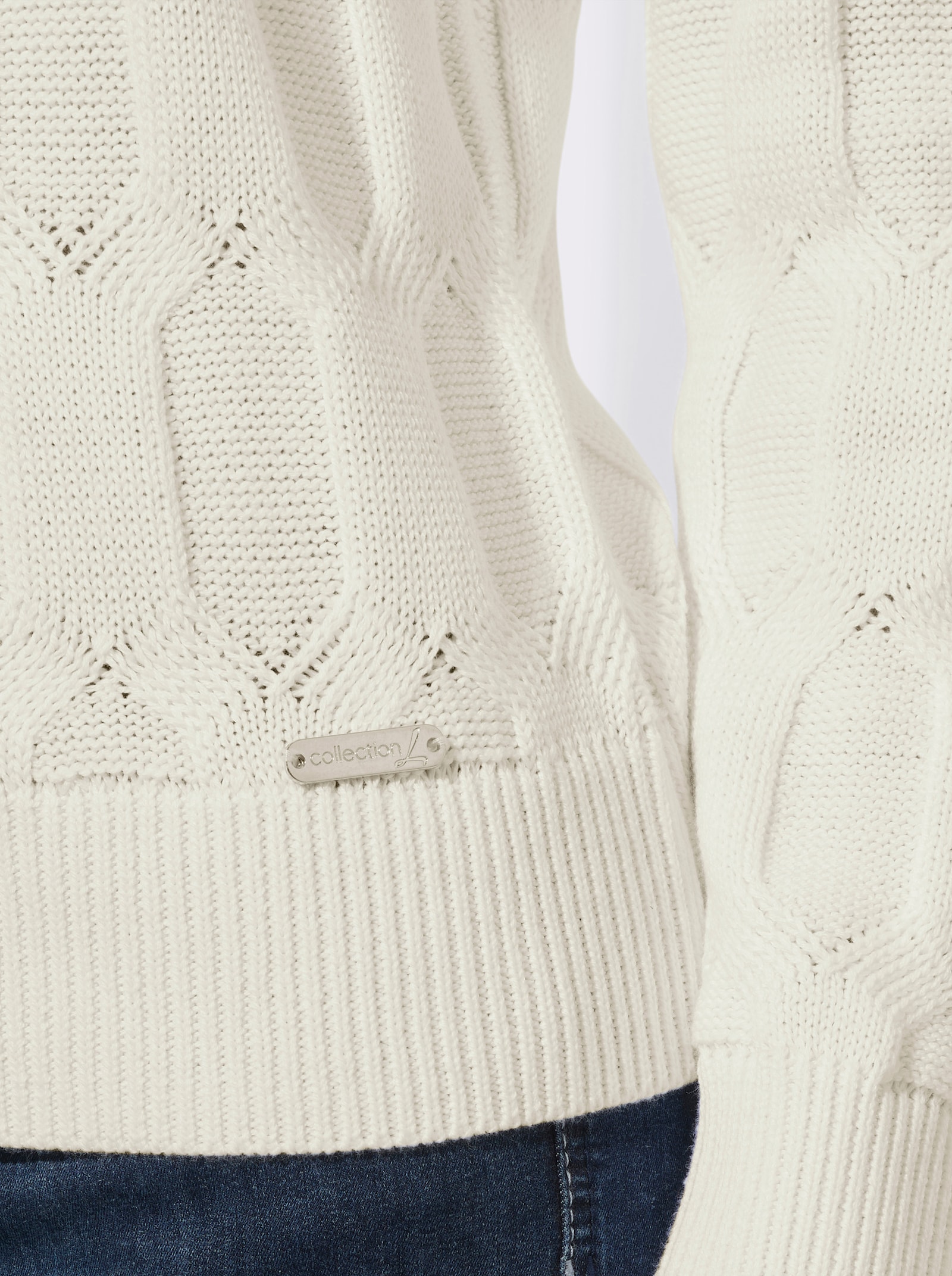  Rollkragenpullover mit Strickmuster - ecru