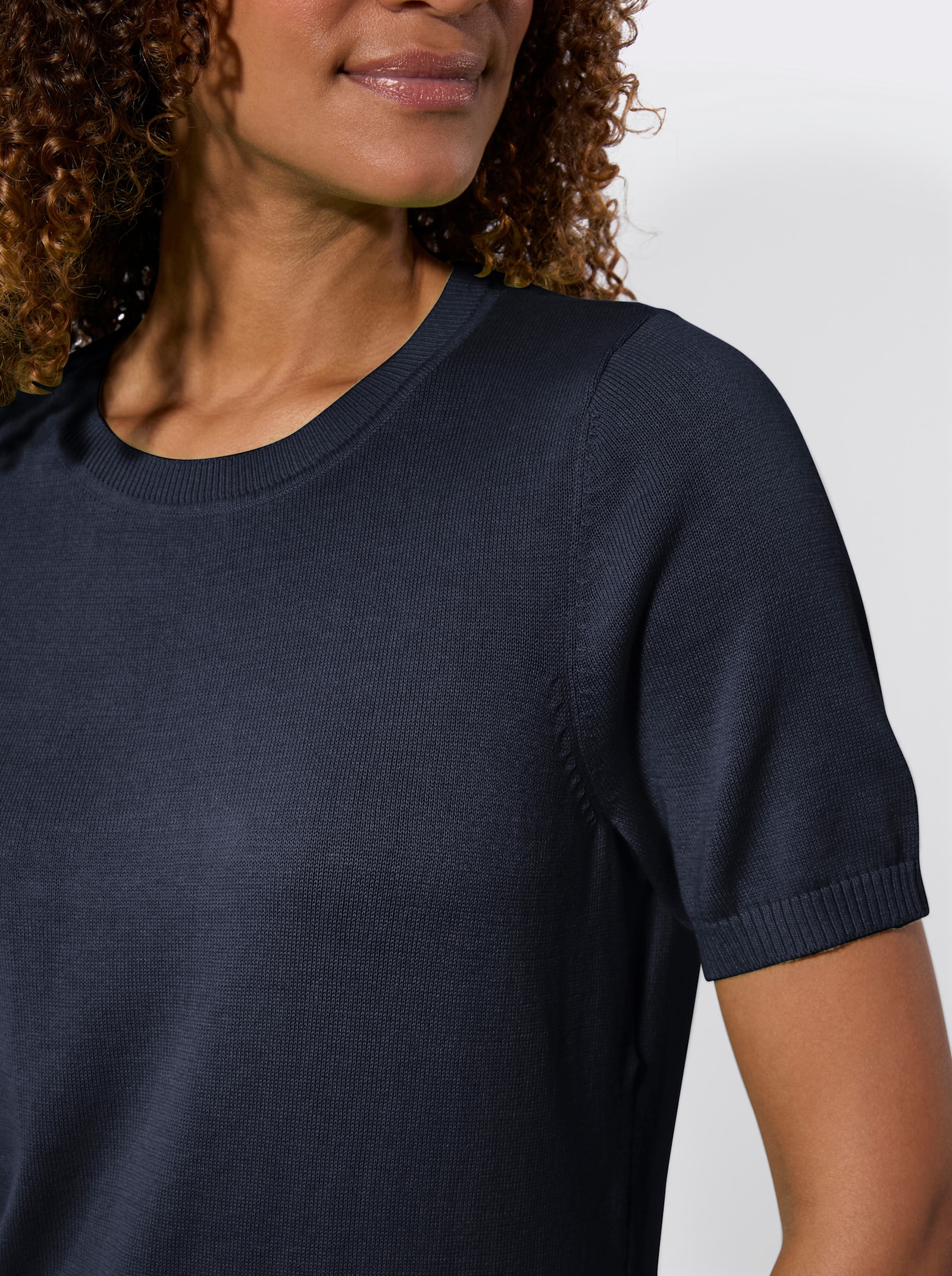 Bavlněný svetr s žebrovanými náplety - námořnická modrá