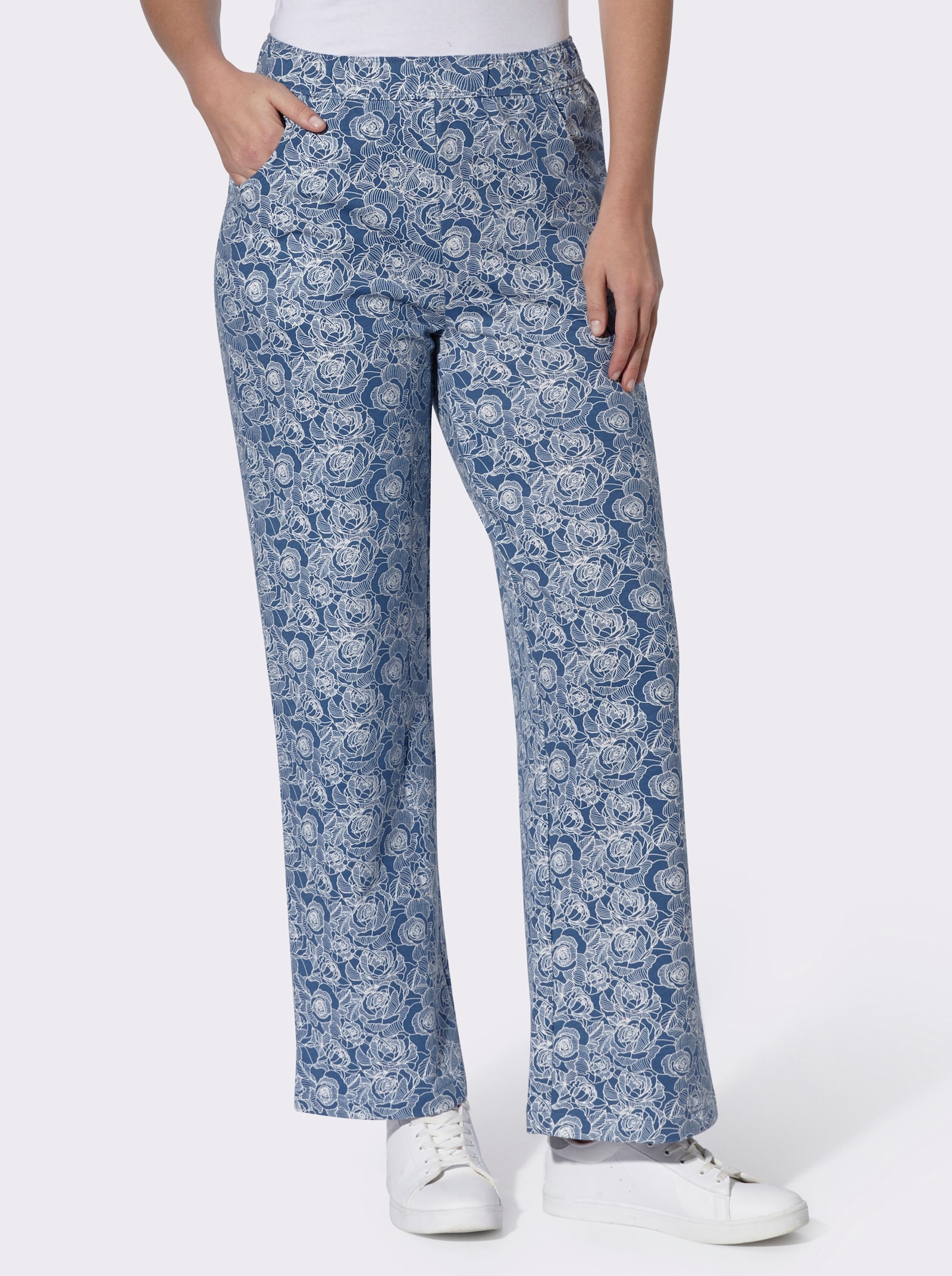 Freizeithose im floralen Dessin - jeansblau-ecru-bedruckt