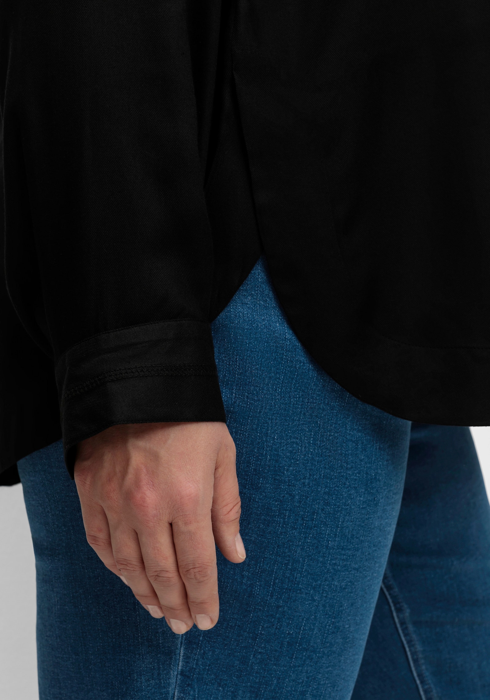 sheego Tuniek met overhemdkraag en V-hals - zwart