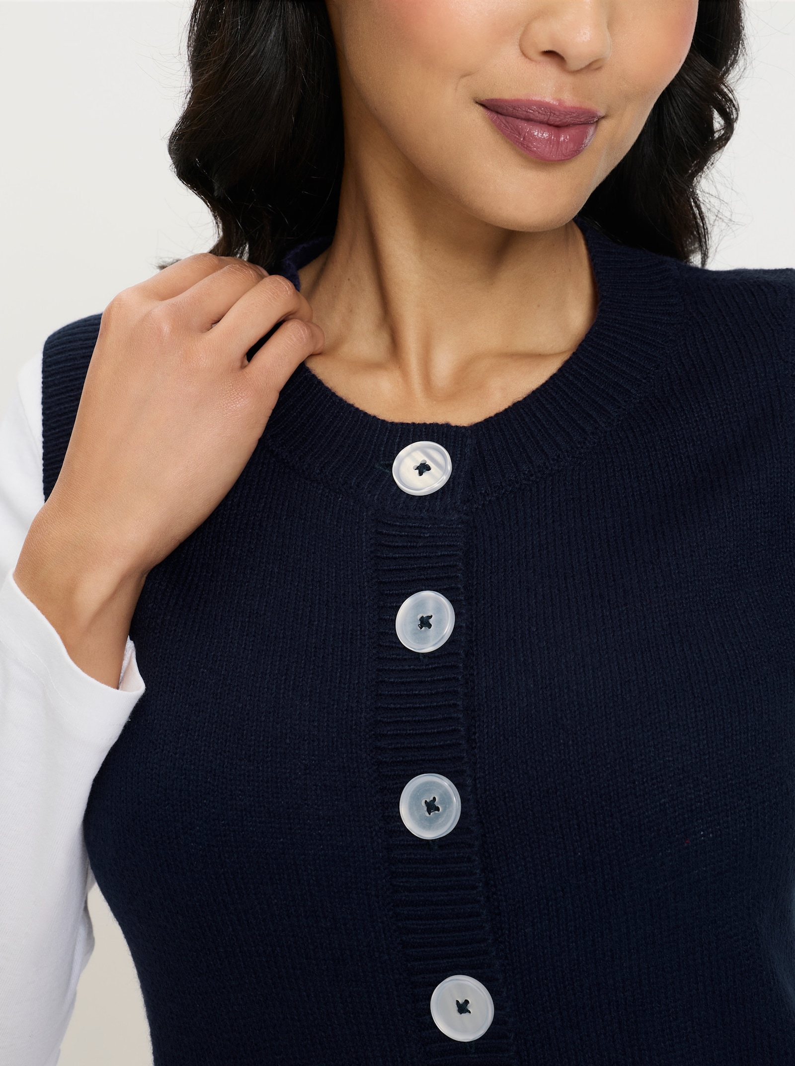 Strickweste mit abgerundetem Saum - marine