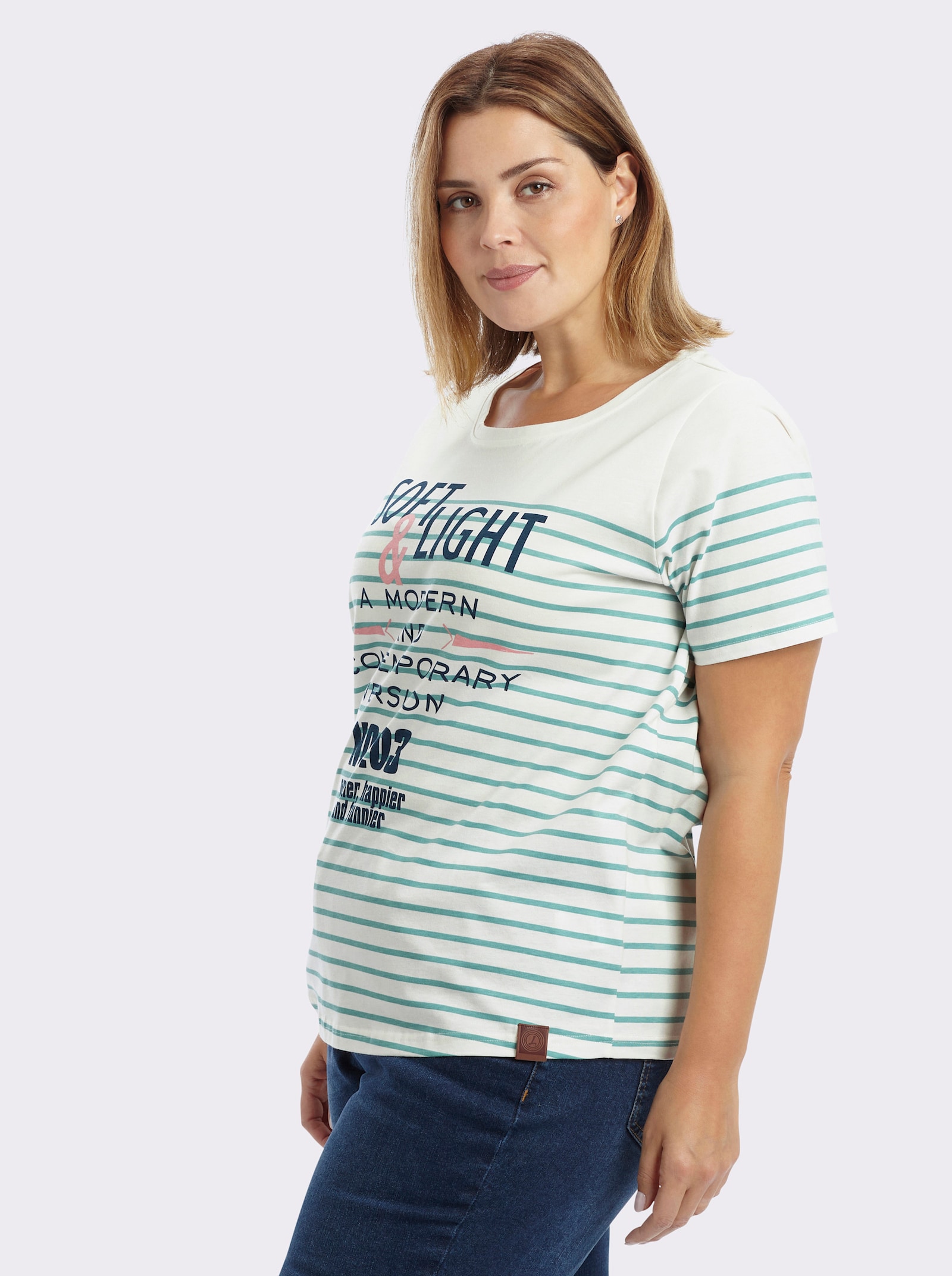 Kurzarmshirt aus zertifizierter Bio-Baumwolle - ecru-salbei-bedruckt