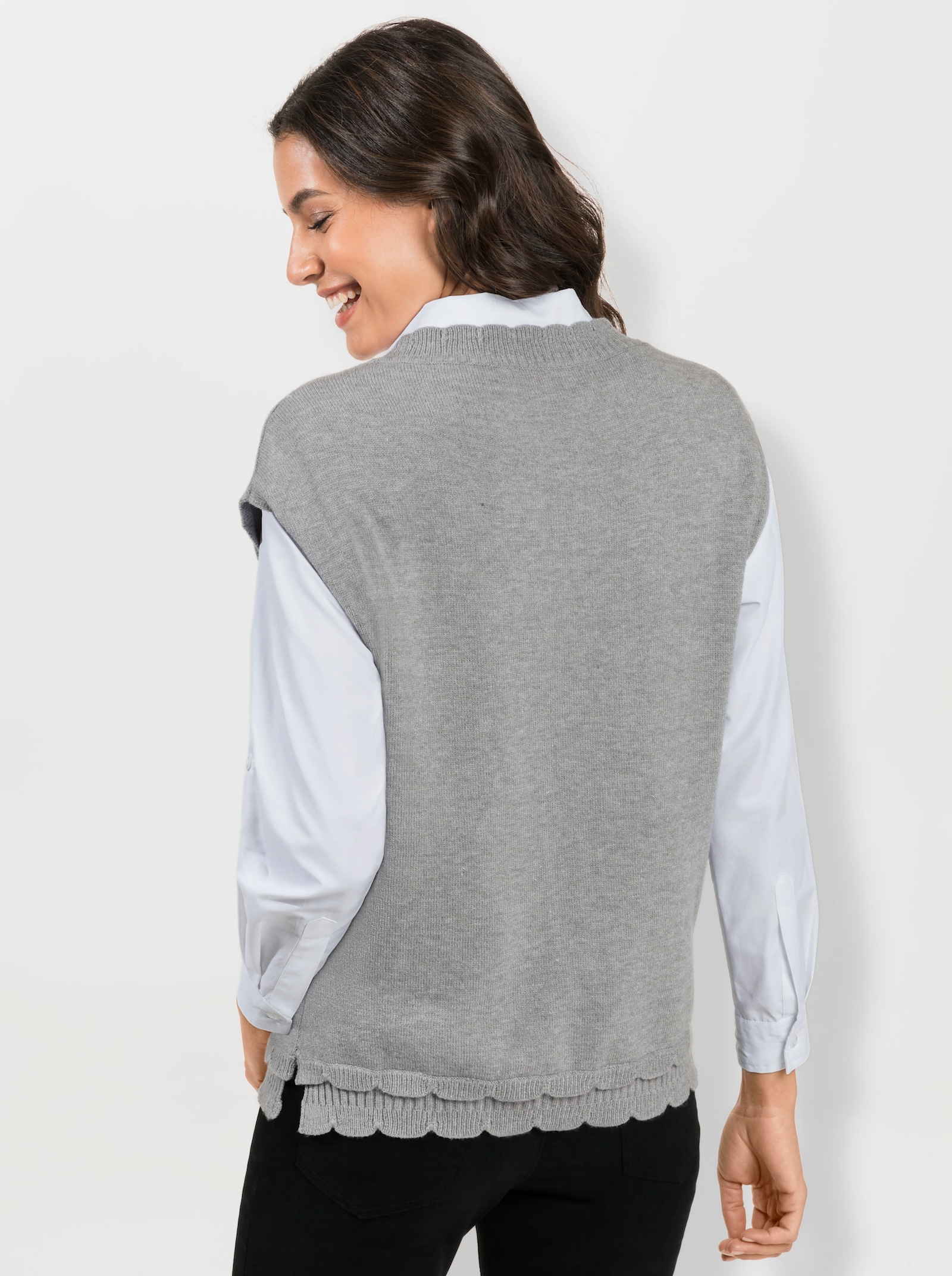 Pullunder mit gebogten Abschlüssen - steingrau-meliert