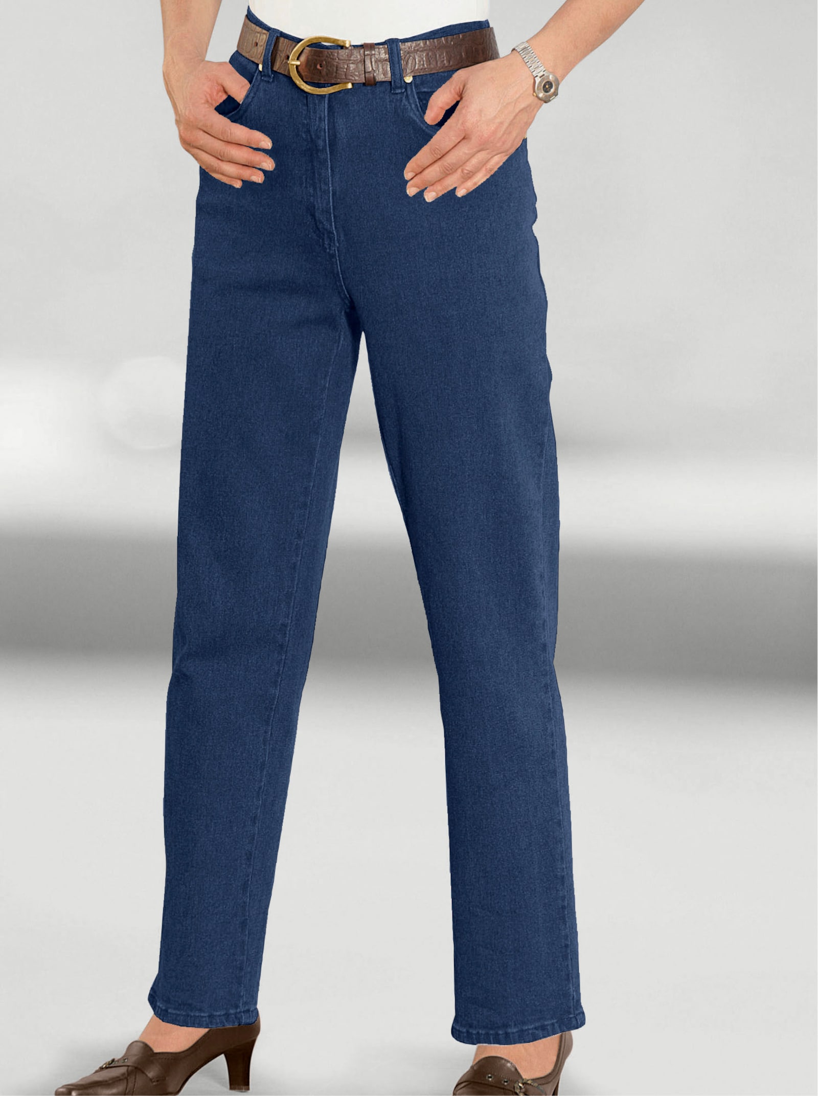 Jeans mit abgerundeten Taschen - blue-stone-washed