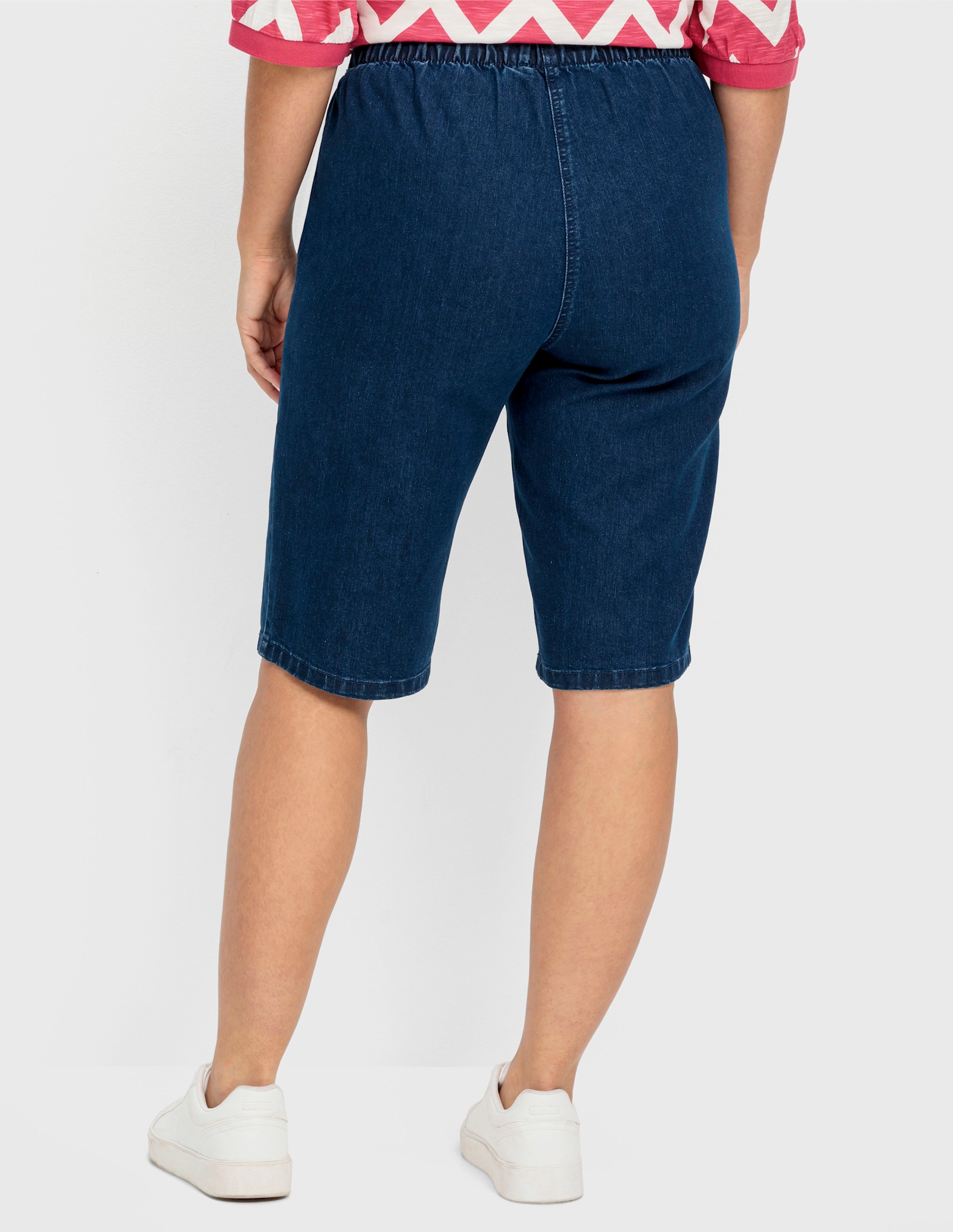 sheego Jeansbermudas in schmaler Form - dark blue denim