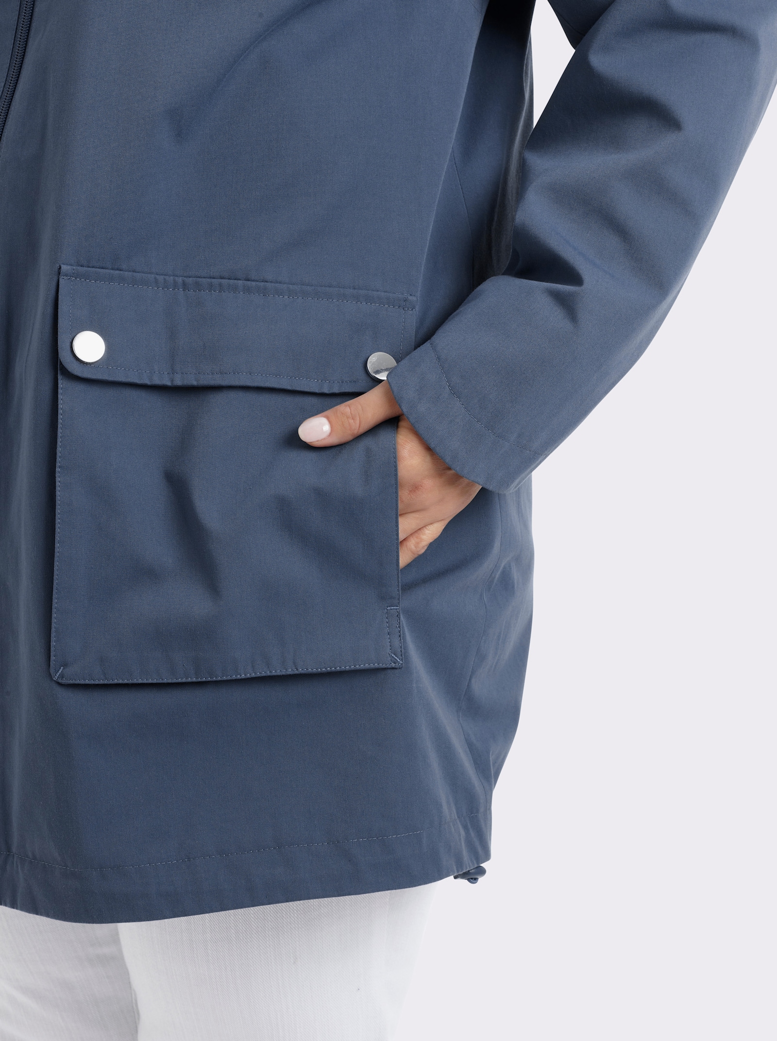 sheego Kapuzenjacke in leichter A-Linie - rauchblau