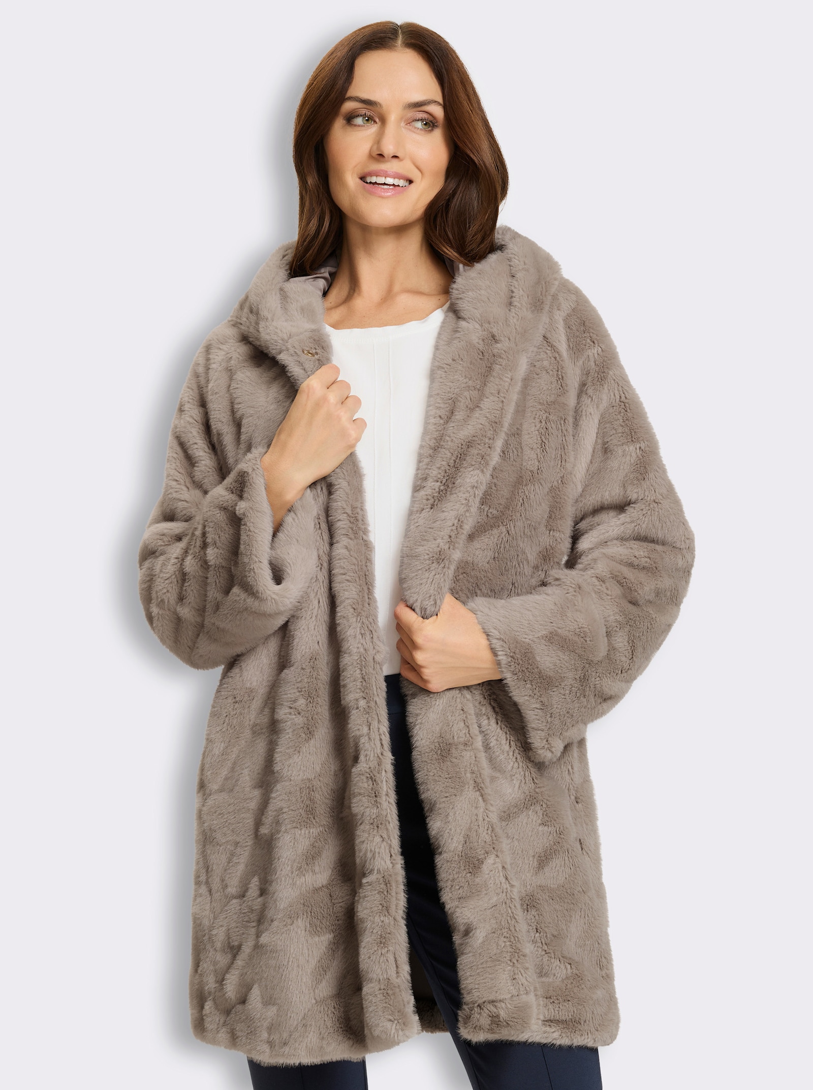 heine Fellimitatjacke mit Kapuze - sesam-gemustert