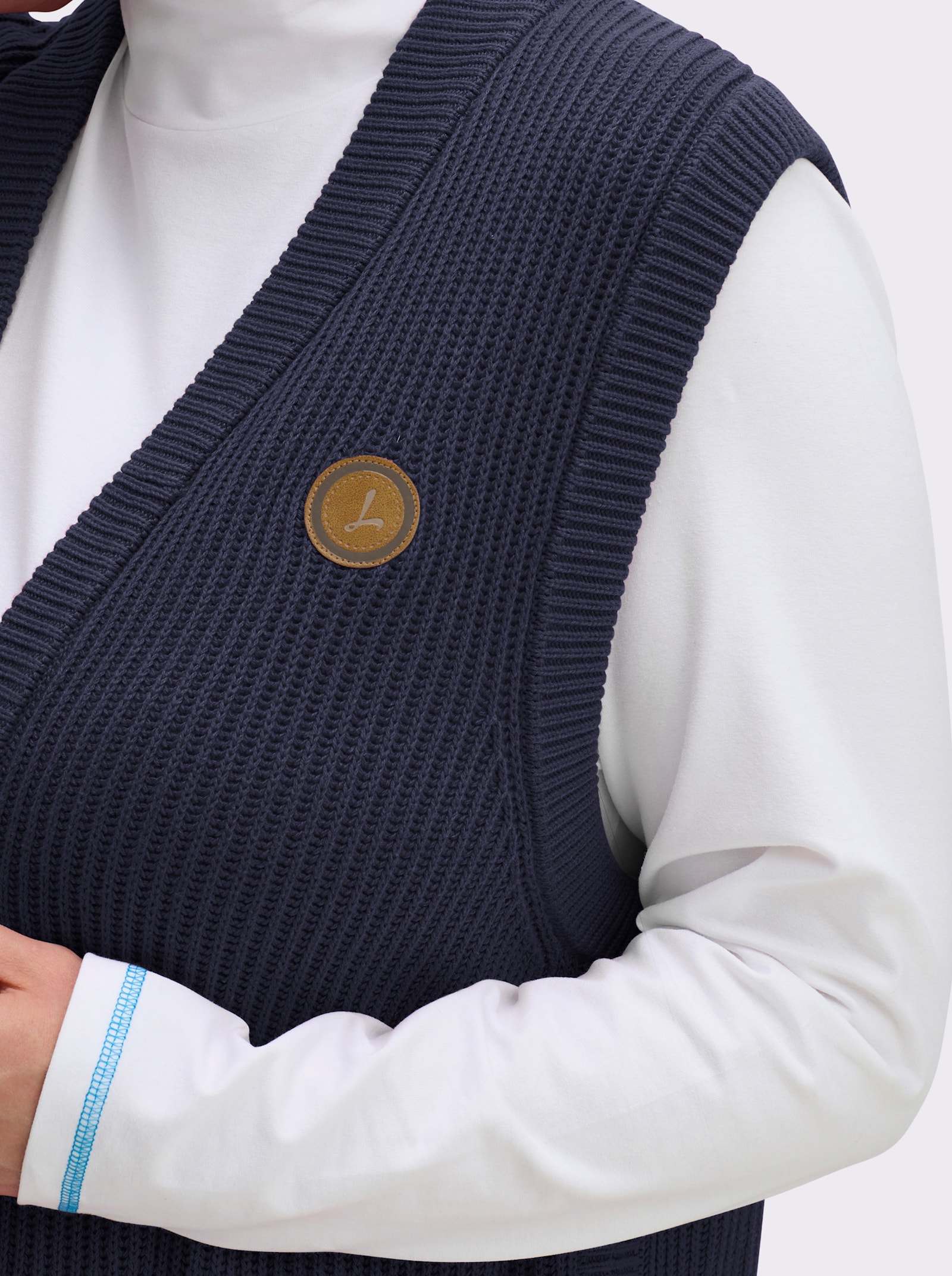 Strickweste in Longform, gerippt - marine