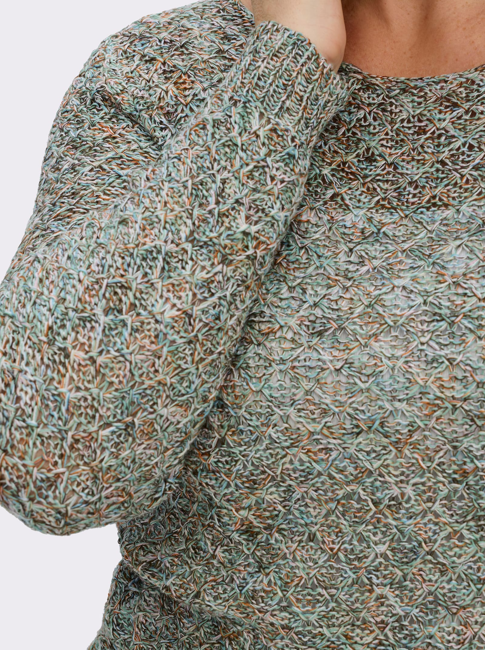 Rundhalspullover mit Multicolor-Garn - grün-gemustert