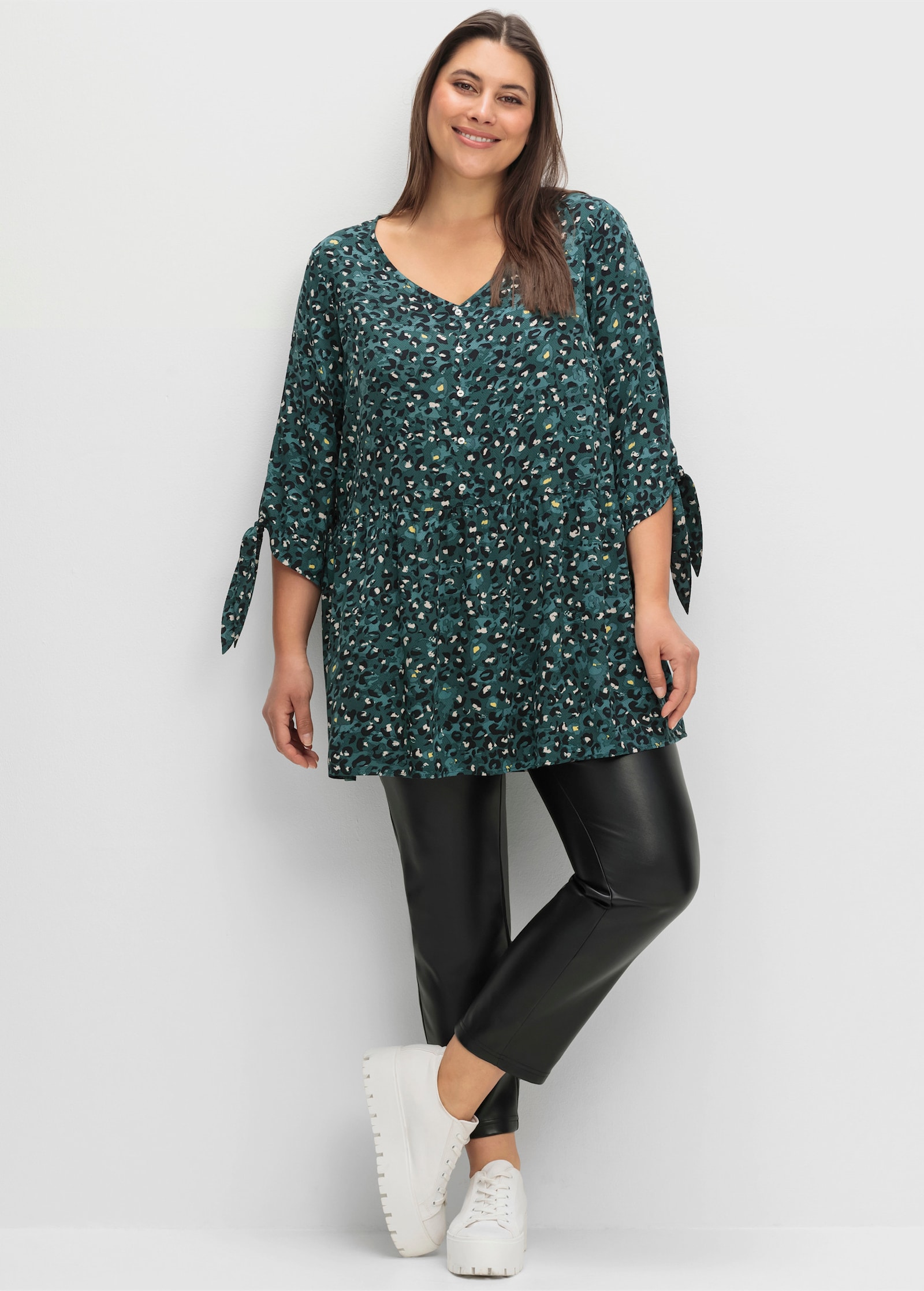 sheego Tunika mit Alloverprint - tiefgrün-gemustert