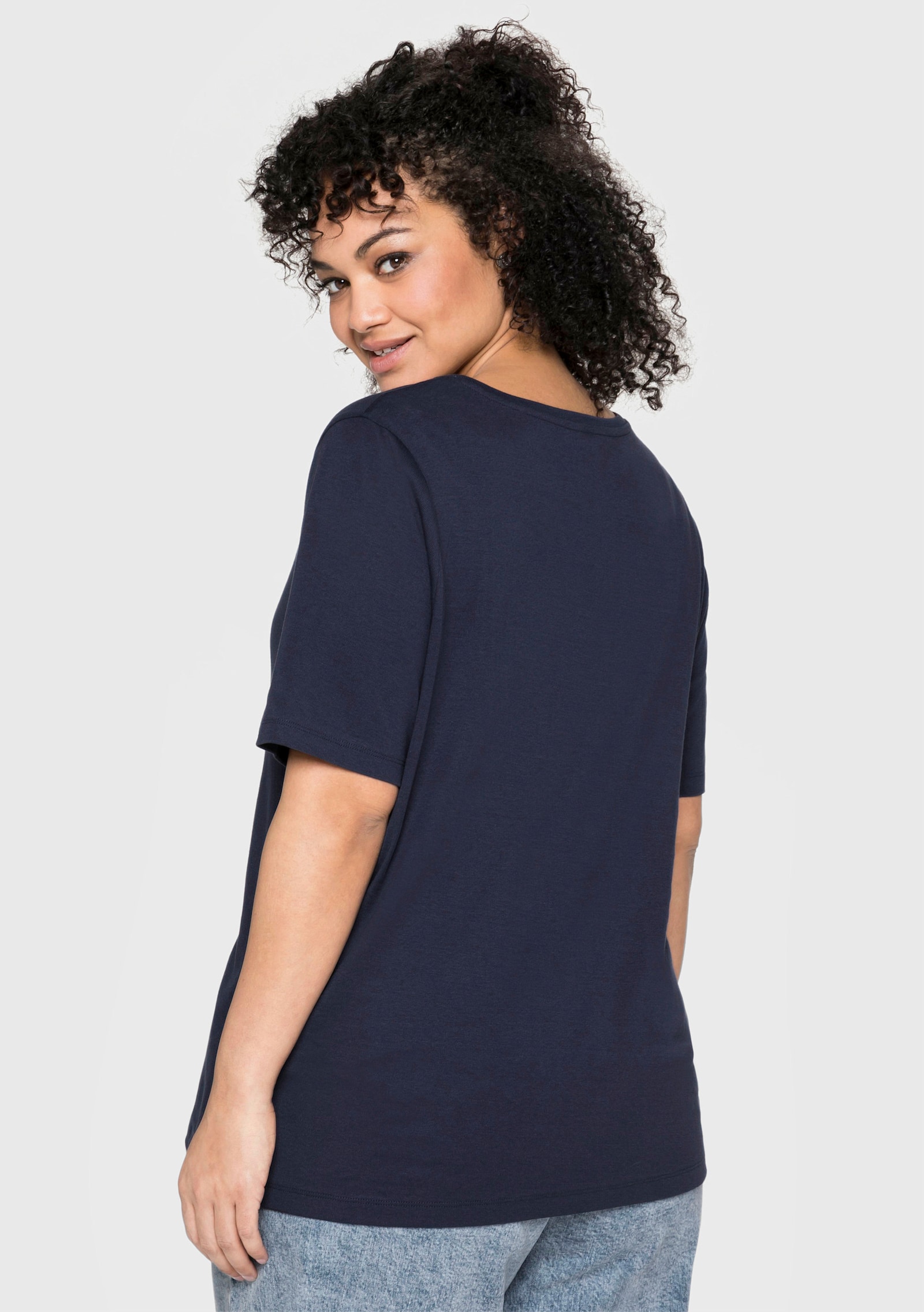 sheego T-shirt met diepe ronde hals - marine