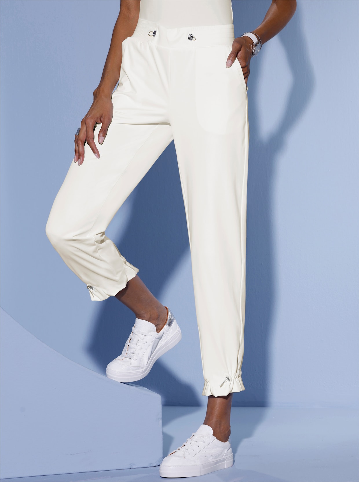 Jogg Pants in bequemer Jersey-Stretch-Qualität - ecru