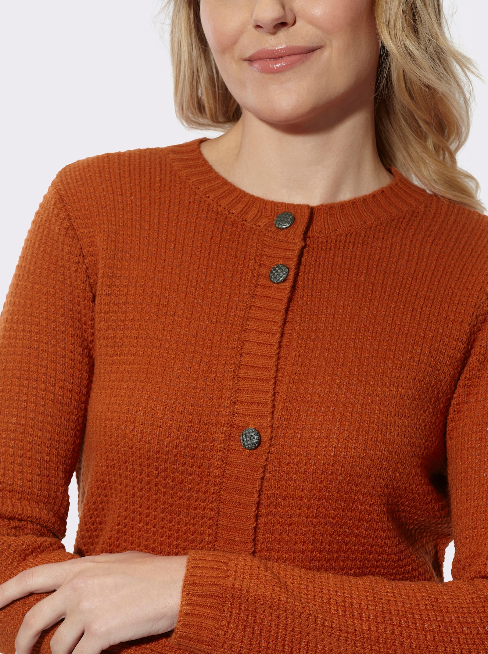 Longstrickjacke mit Schmuckknöpfen - rostrot