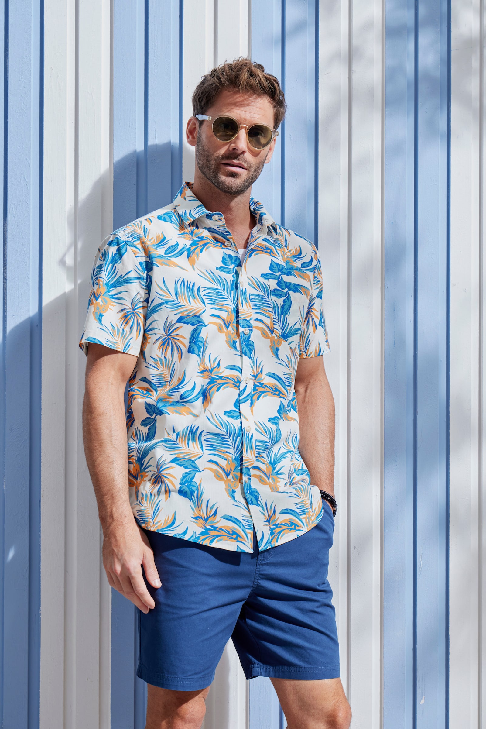 John Devin Shorts - navy