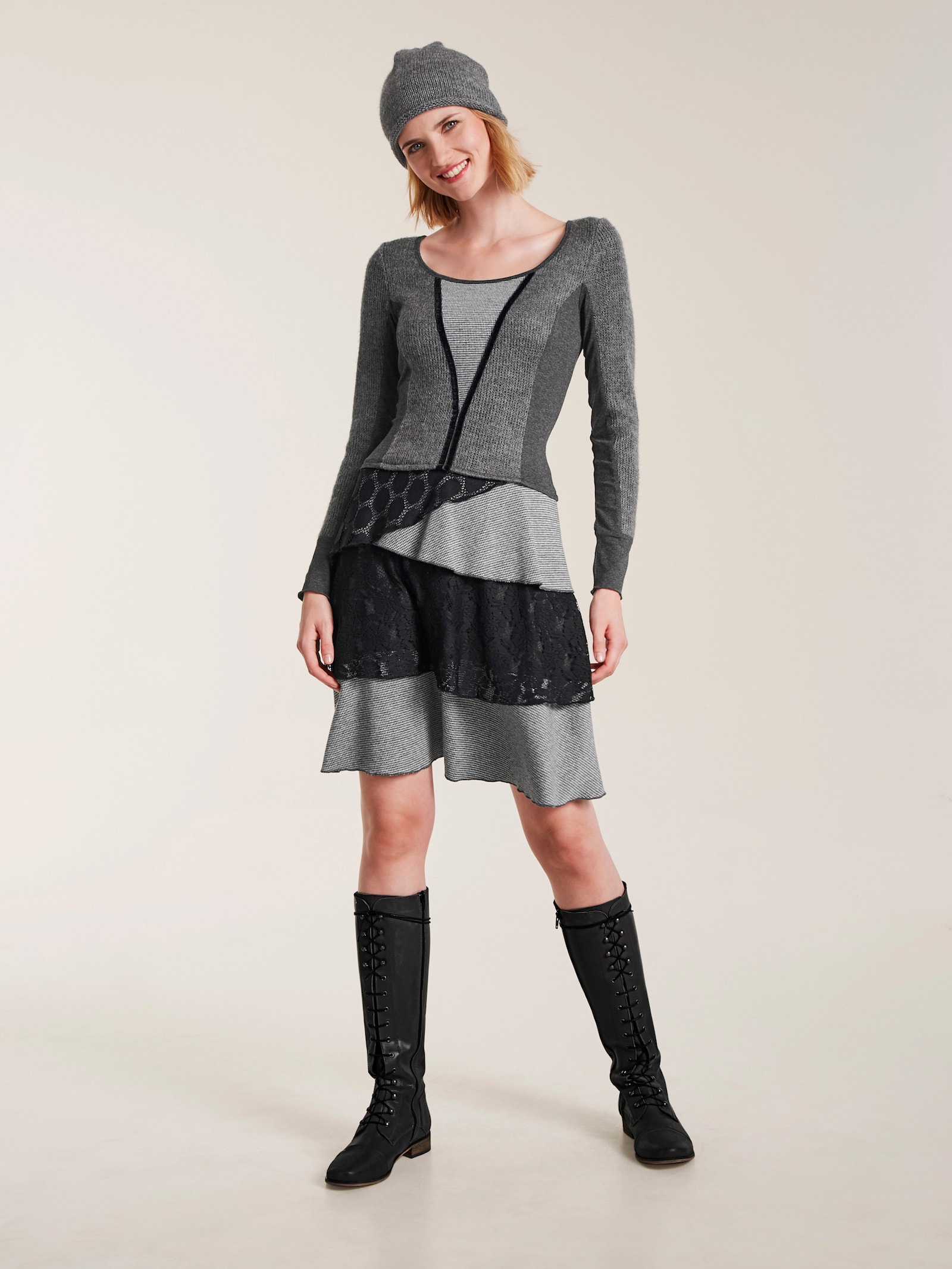 heine Jerseykleid in Material-Mix - schwarz