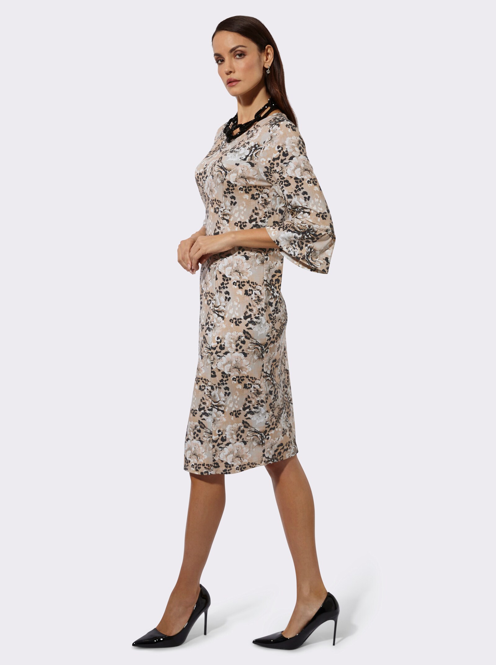 Jerseykleid mit Trompeten-Ärmeln - camel-schwarz-bedruckt