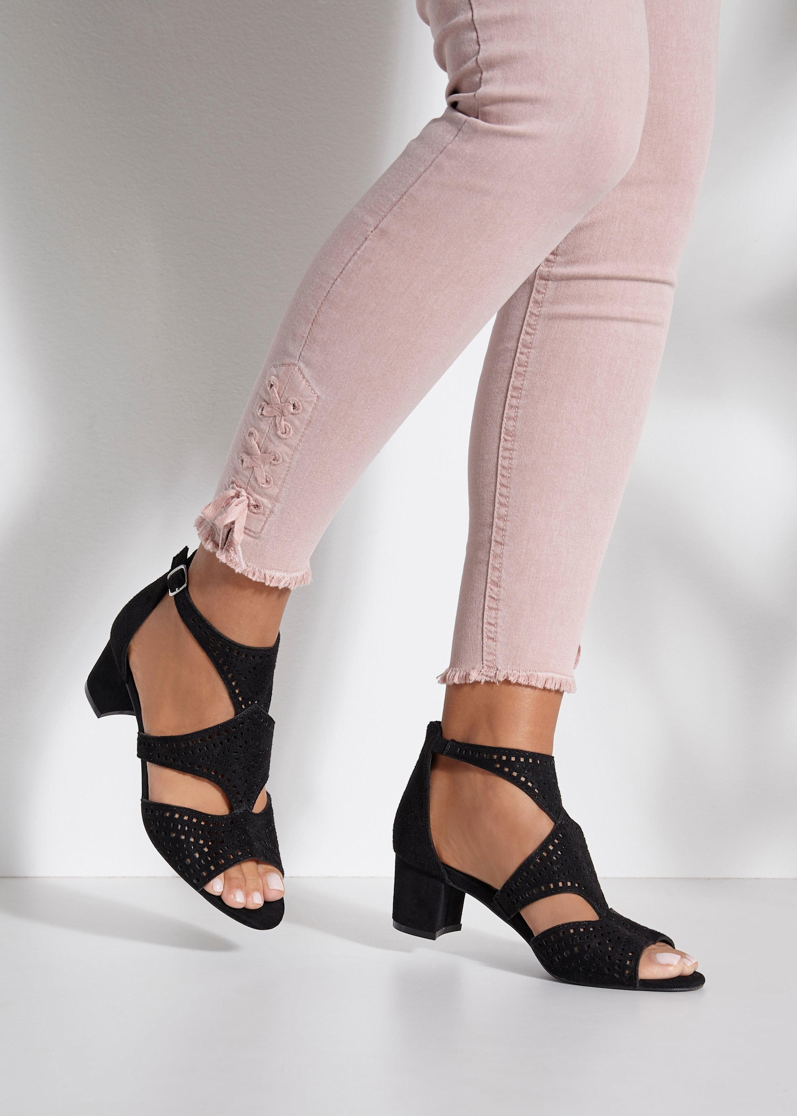 LASCANA Sandalen met riempjes - zwart