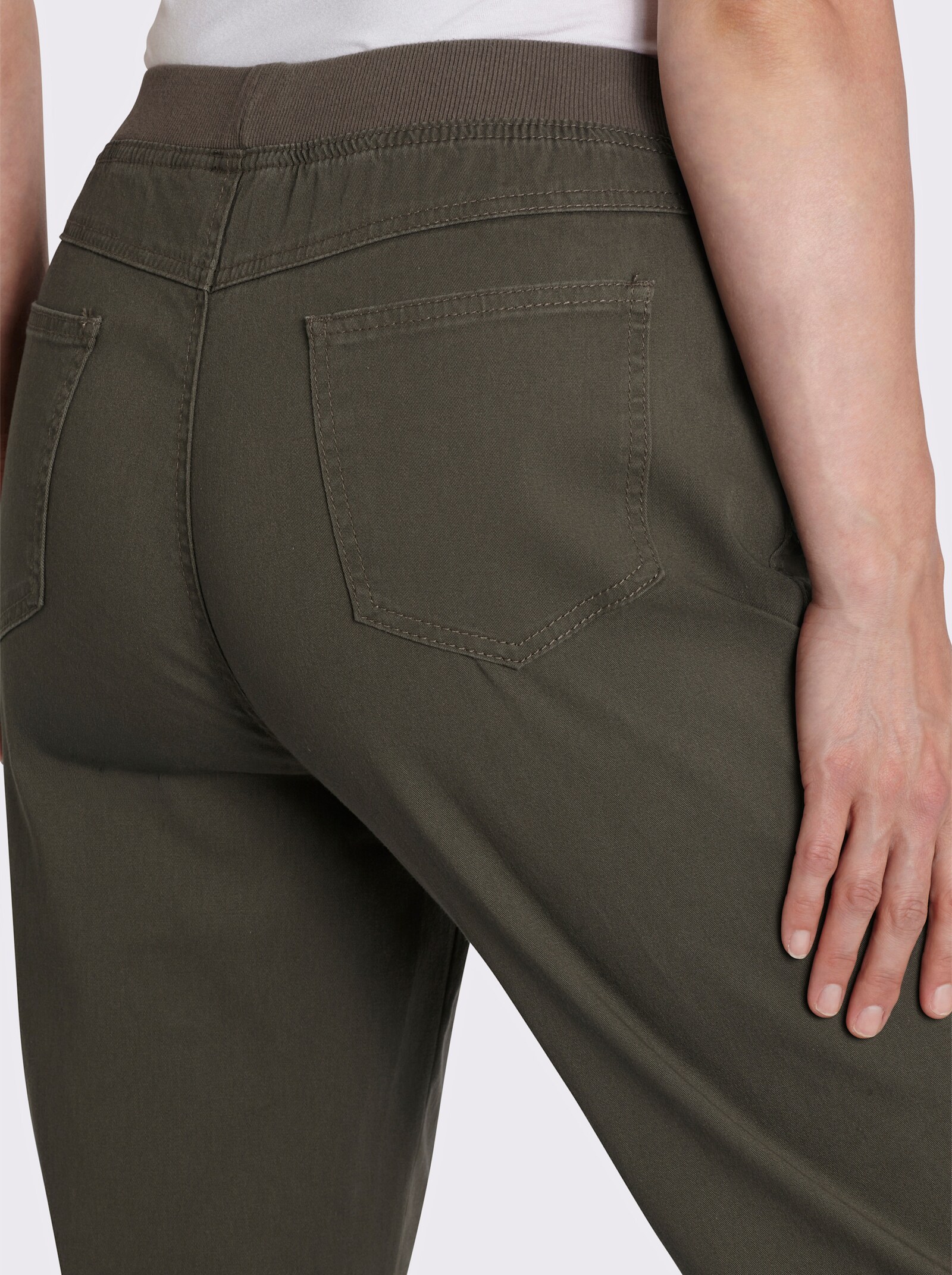 Stretch-Jeans mit Rundum-Dehnbund - khaki