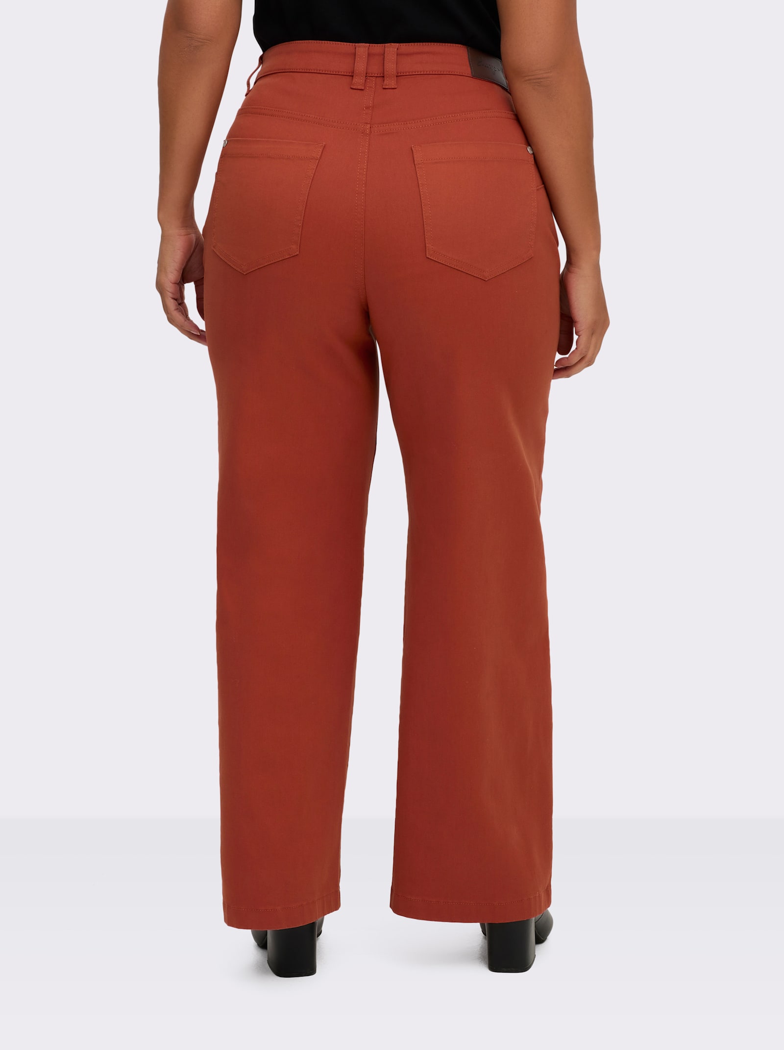 sheego Jeans mit weitem Bein und High-Waist-Bund - rostrot