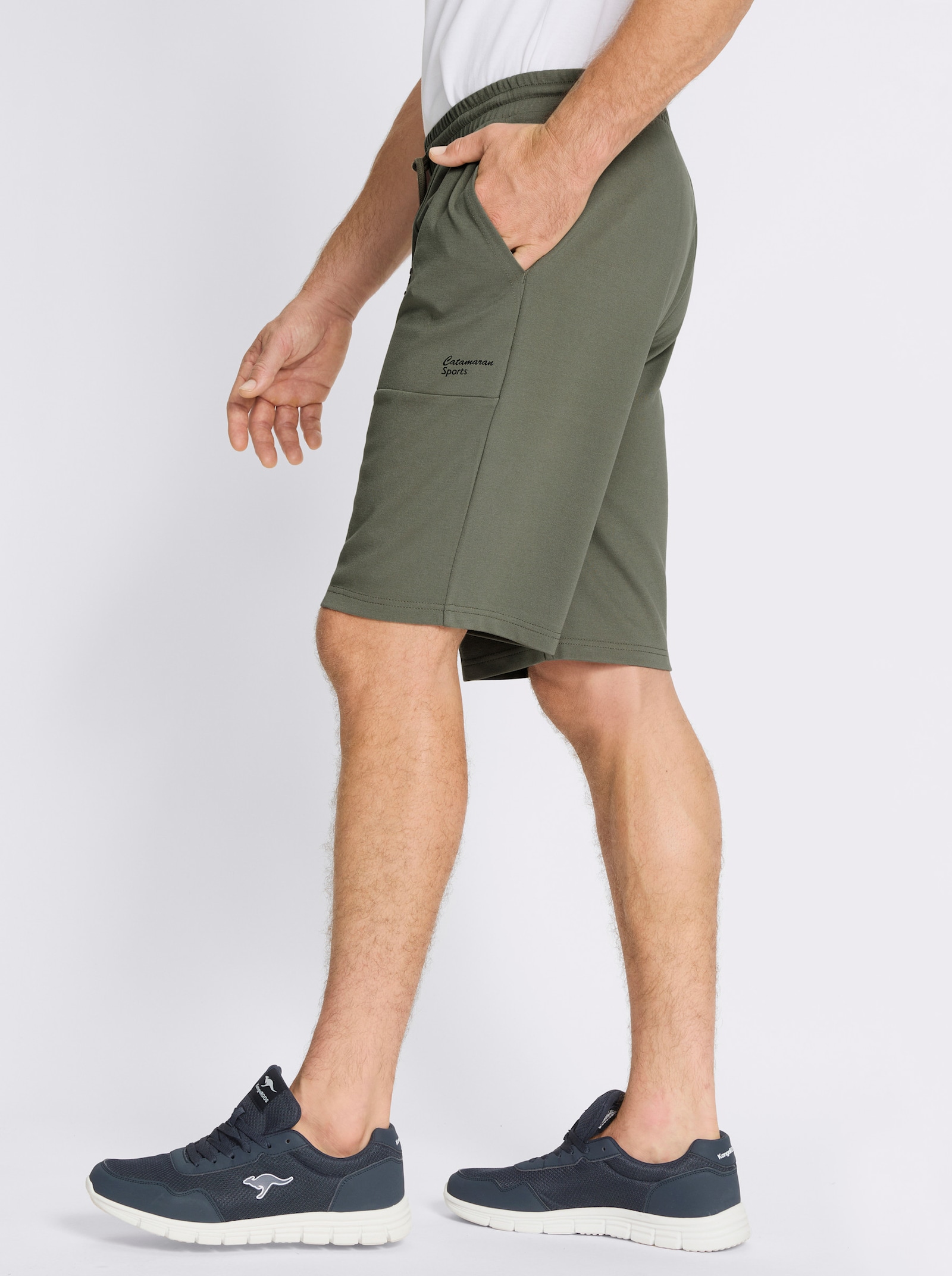 Catamaran Sports Freizeithose in Bermuda-Länge - khaki