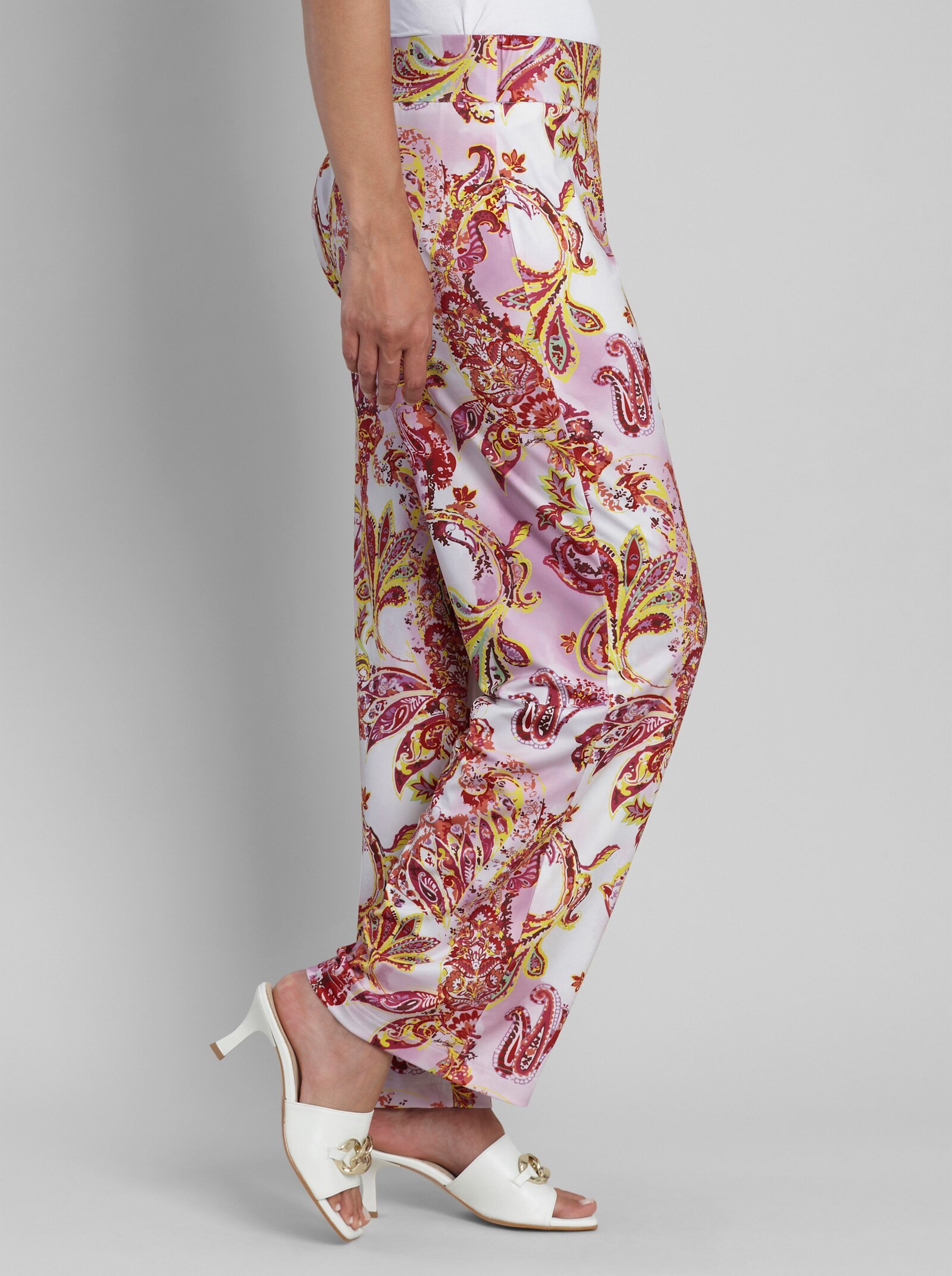 heine Druckhose mit Rundum-Dehnbund - orchidee-ecru-bedruckt