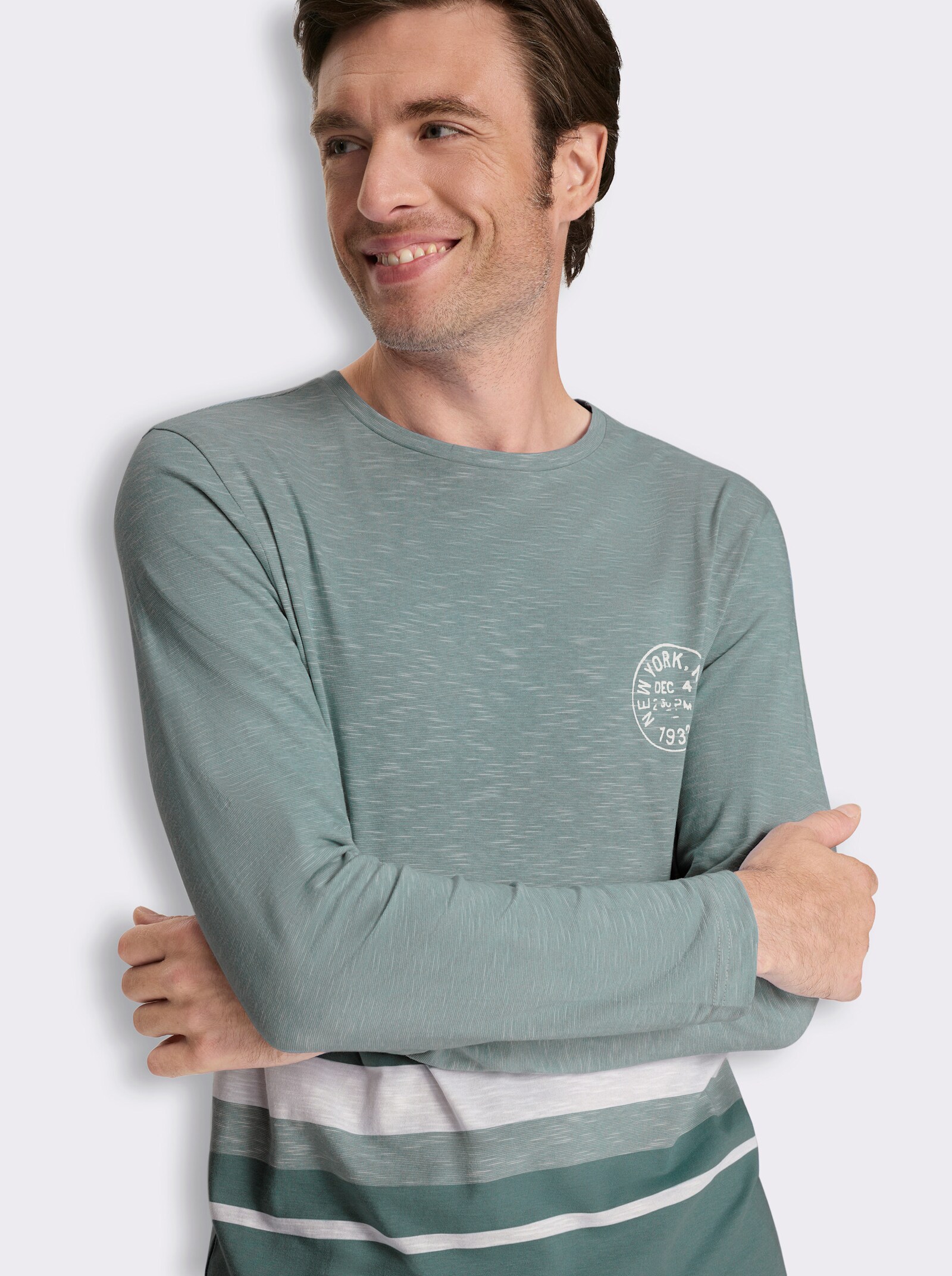 Langarmshirt in leicht strukturierter Jersey-Qualität - jade
