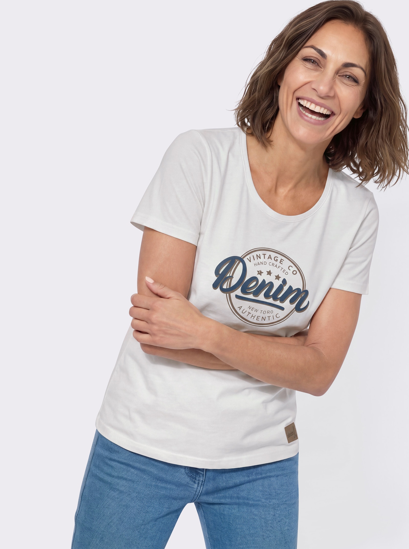 Kurzarmshirt mit platziertem Schriftzug - ecru