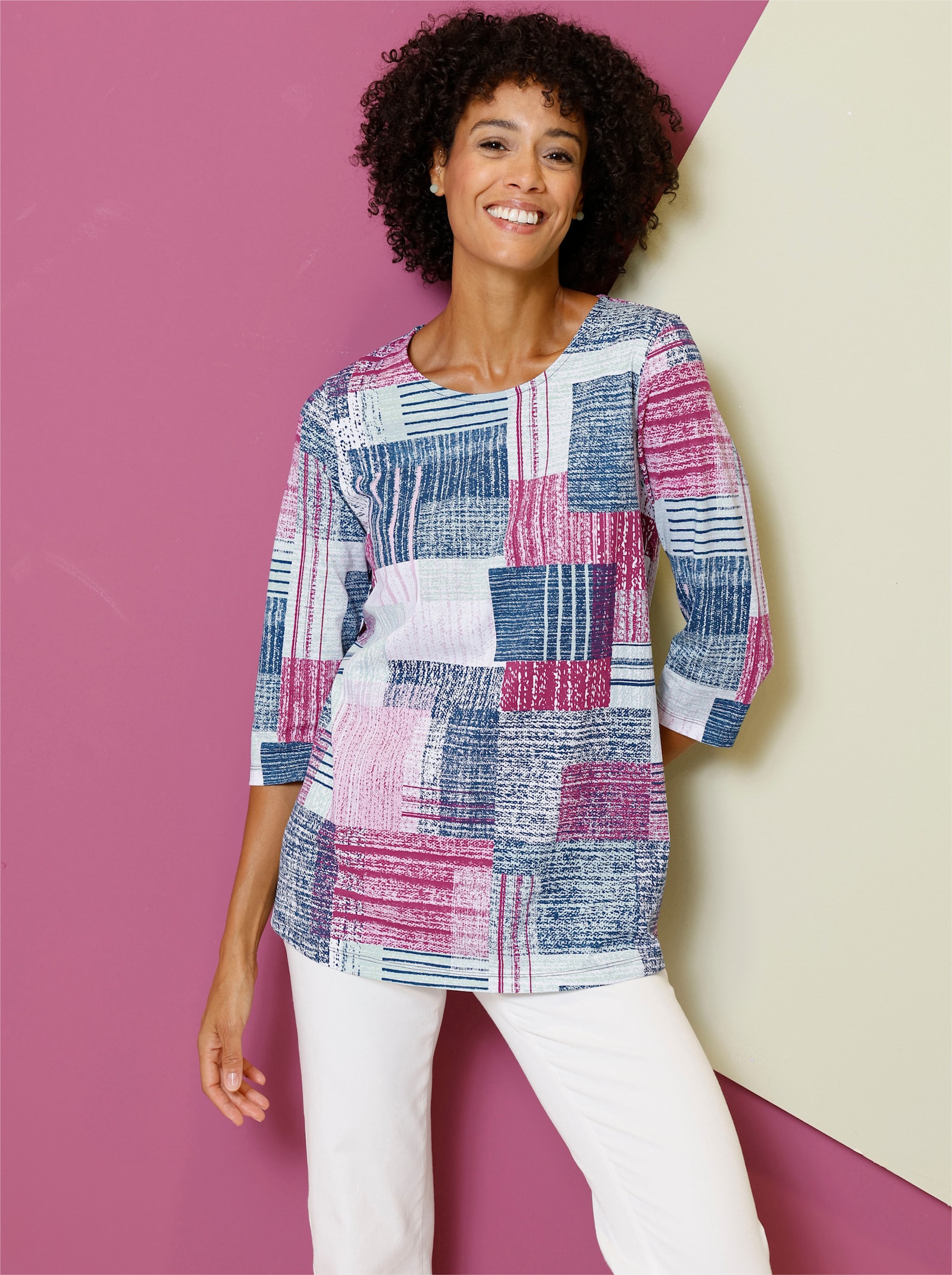 Longshirt in leicht ausgestellter Form - kalkmint-dunkelblau-bedruckt
