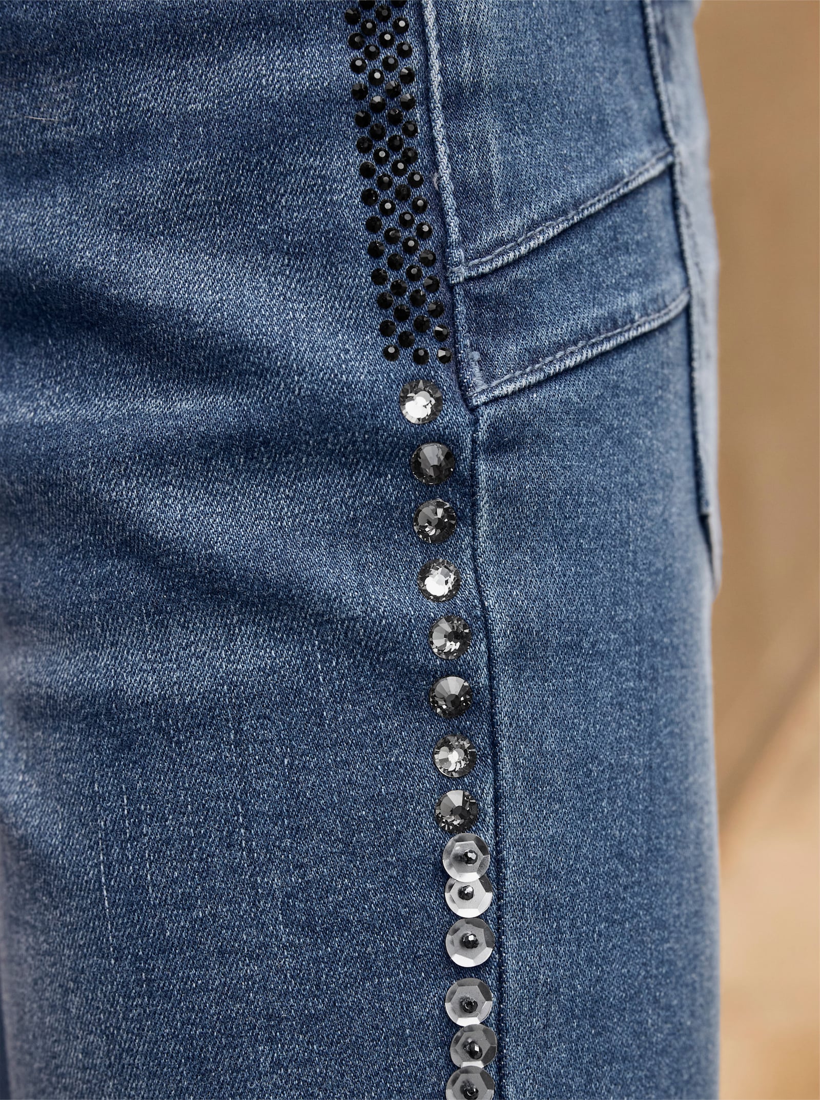 heine Push-up-Jeans mit Nietenverzierung - blue-stone-washed