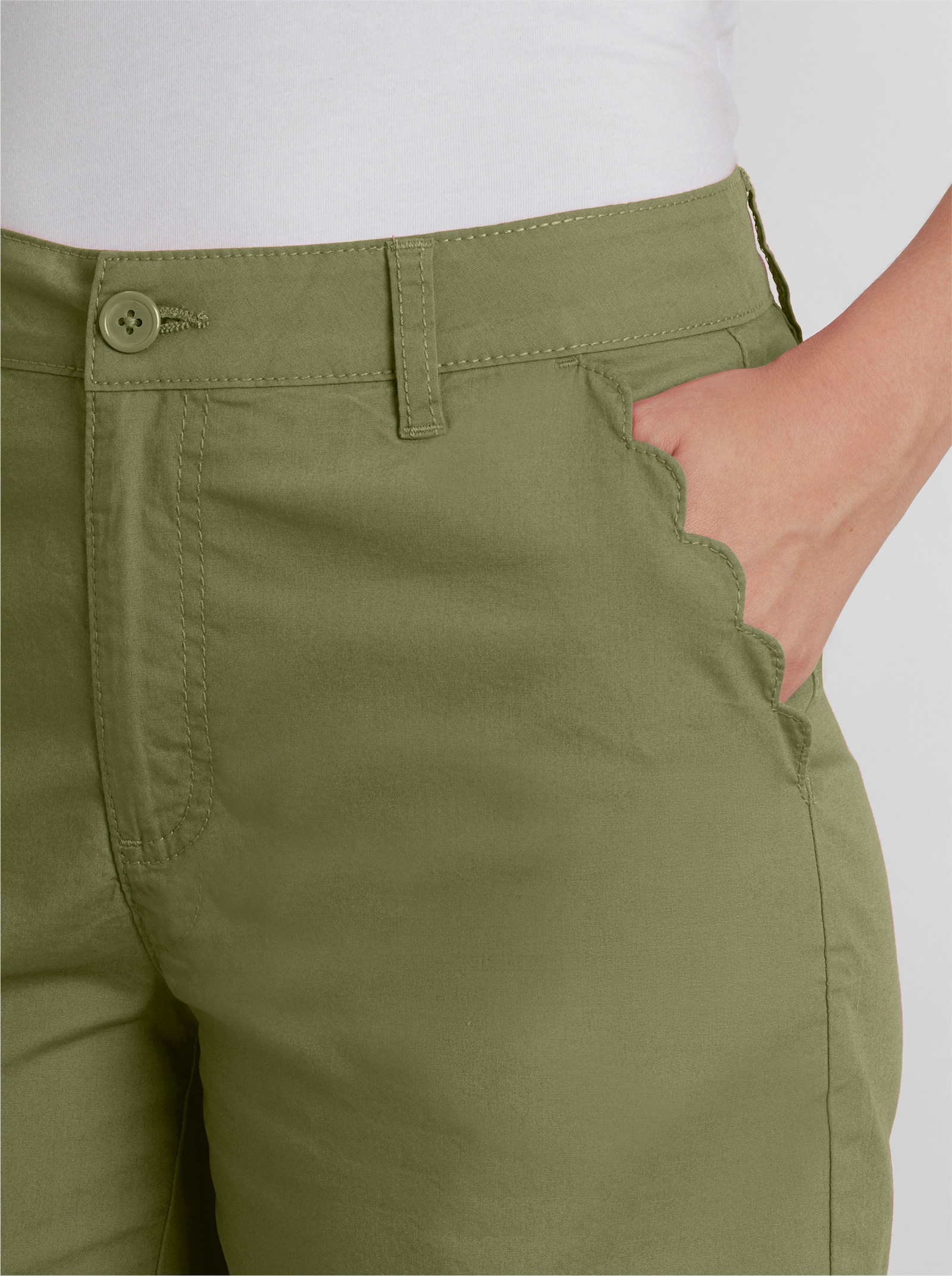 heine Shorts mit Gürtel - khaki