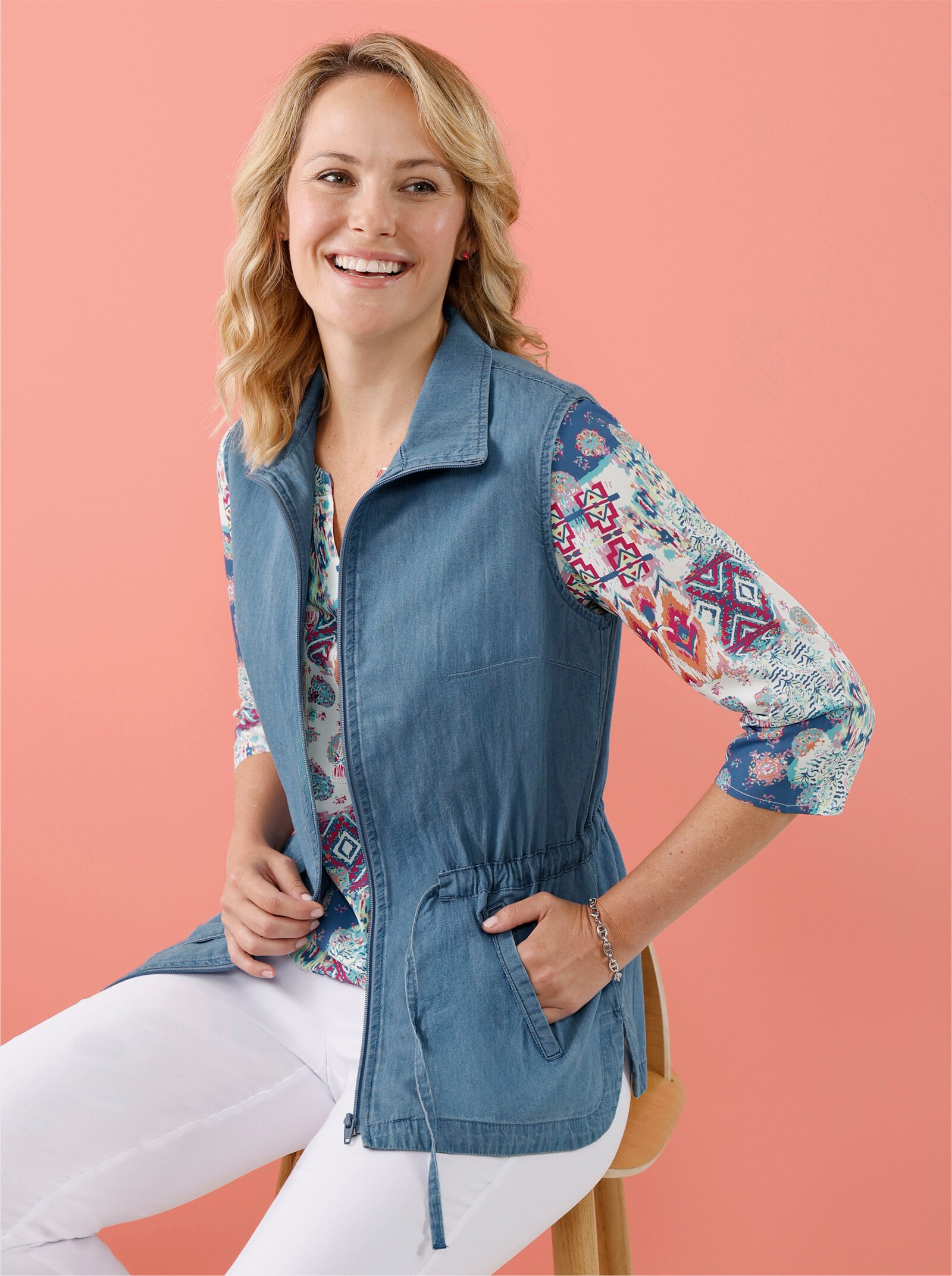Jeansweste mit Tunnelzug - blue-bleached