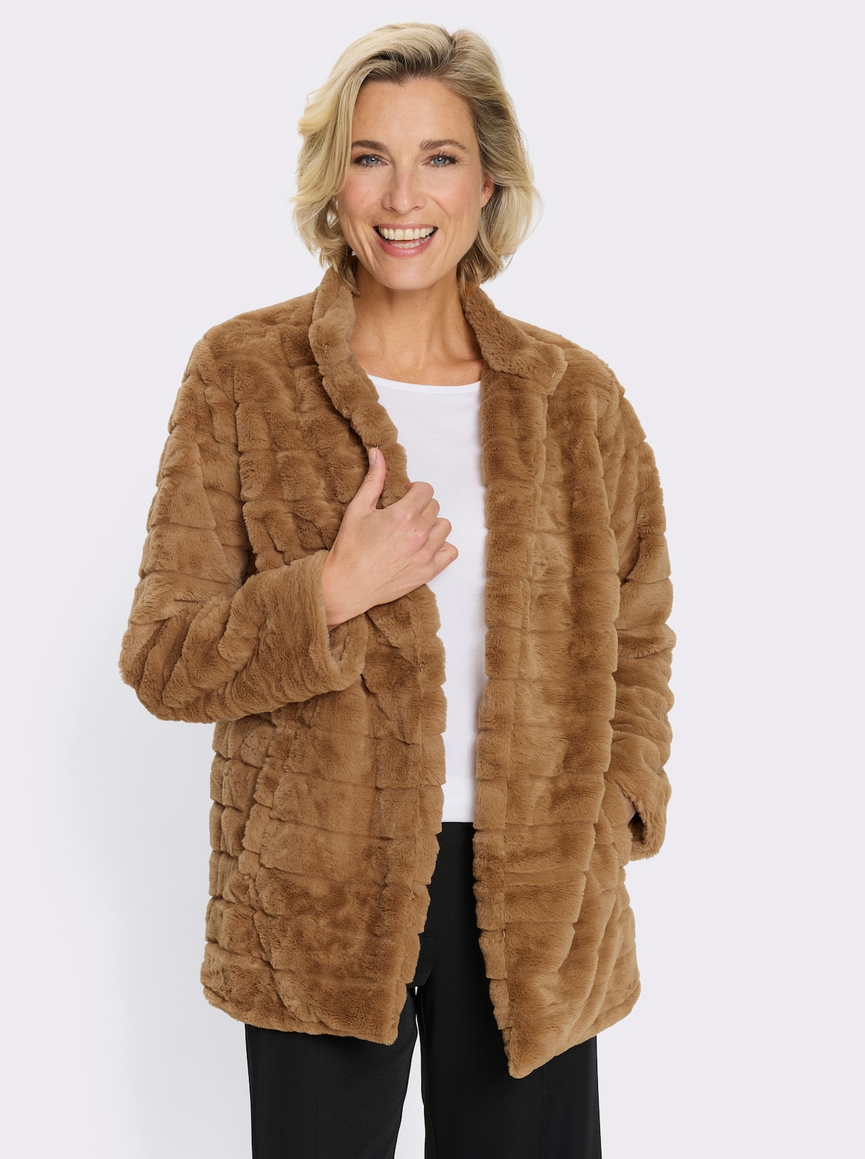 Fellimitatjacke mit Hakenverschluss - camel