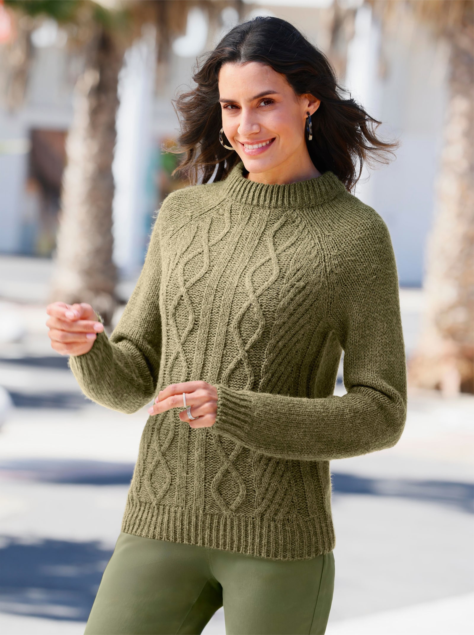 Svetr s žebrovaným kalichovým límcem - rákosová-olivová-melír