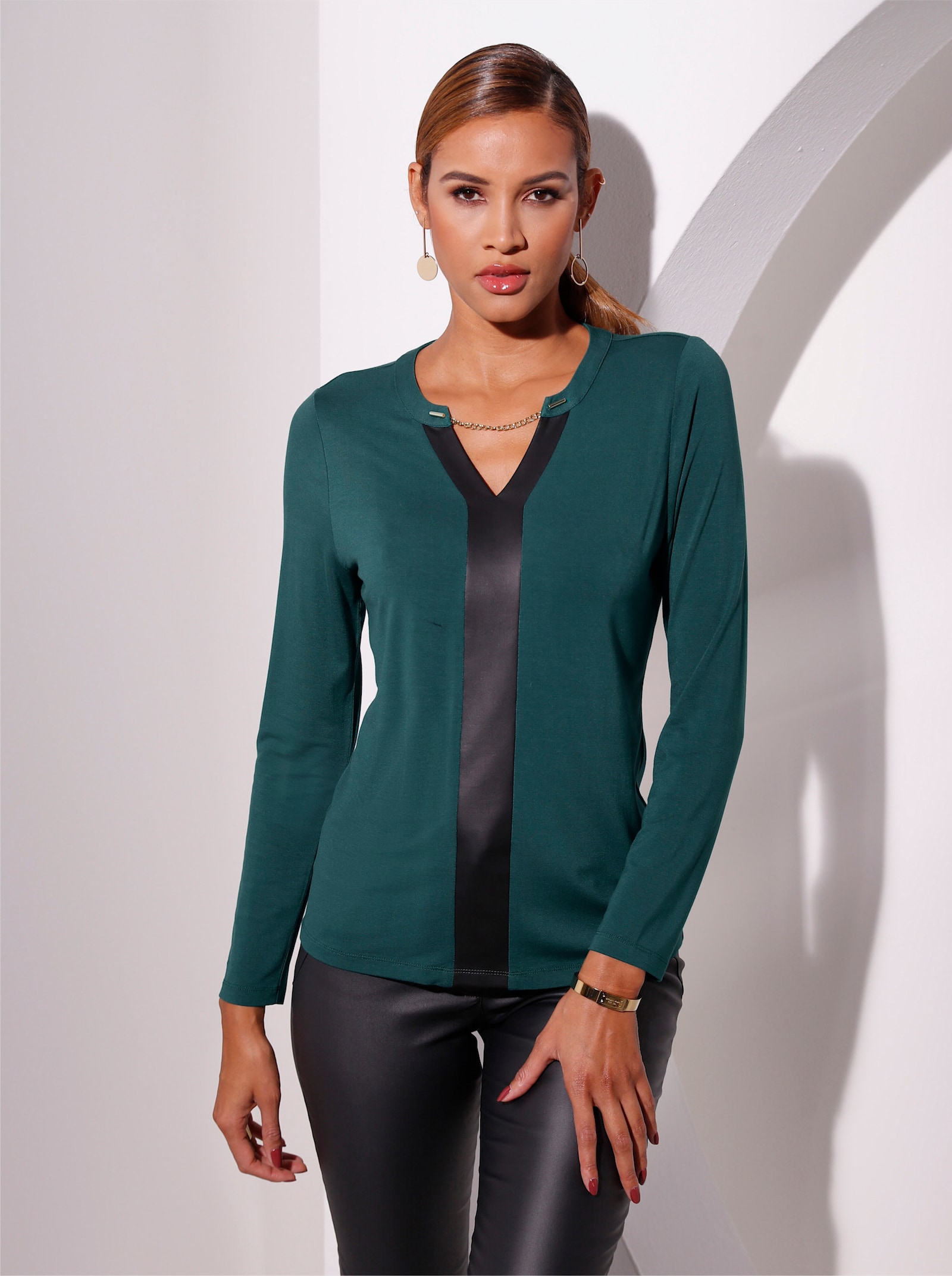 Langarmshirt mit abnehmbaren Zierketten - petrol