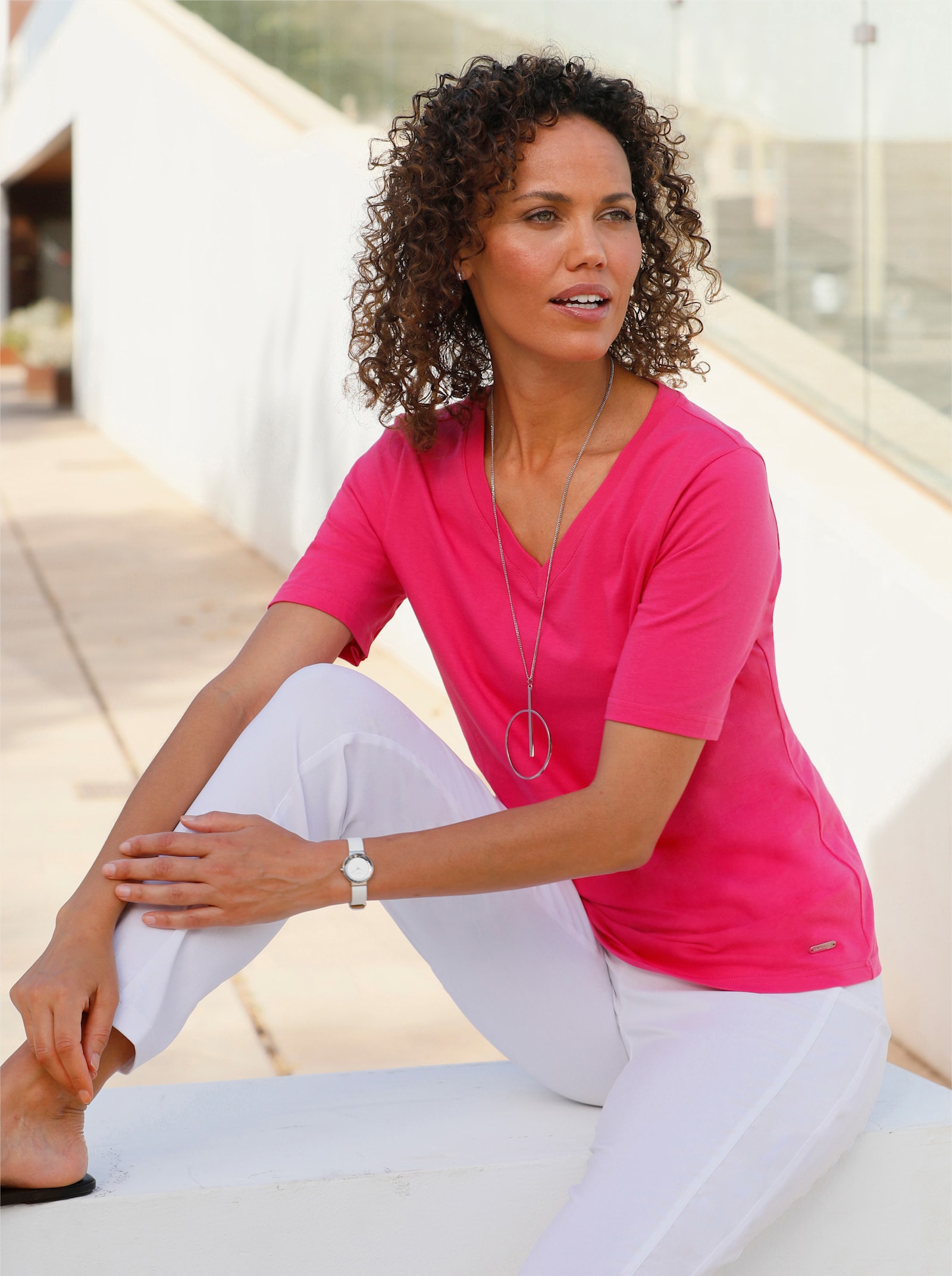 Shirt met korte mouwen en V-hals - fuchsia