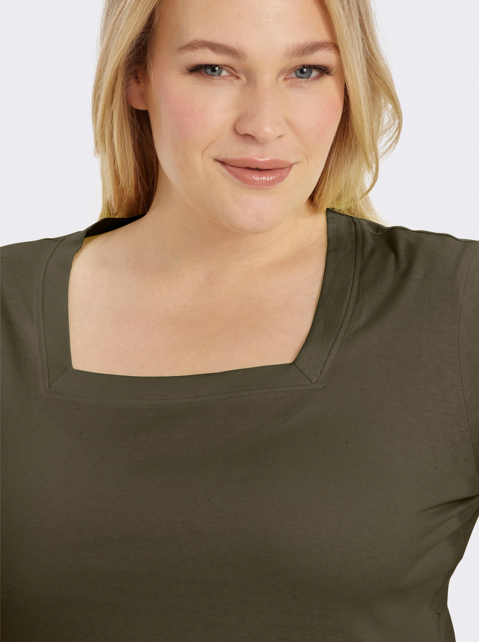 Kurzarmshirt mit Karree-Ausschnitt - oliv