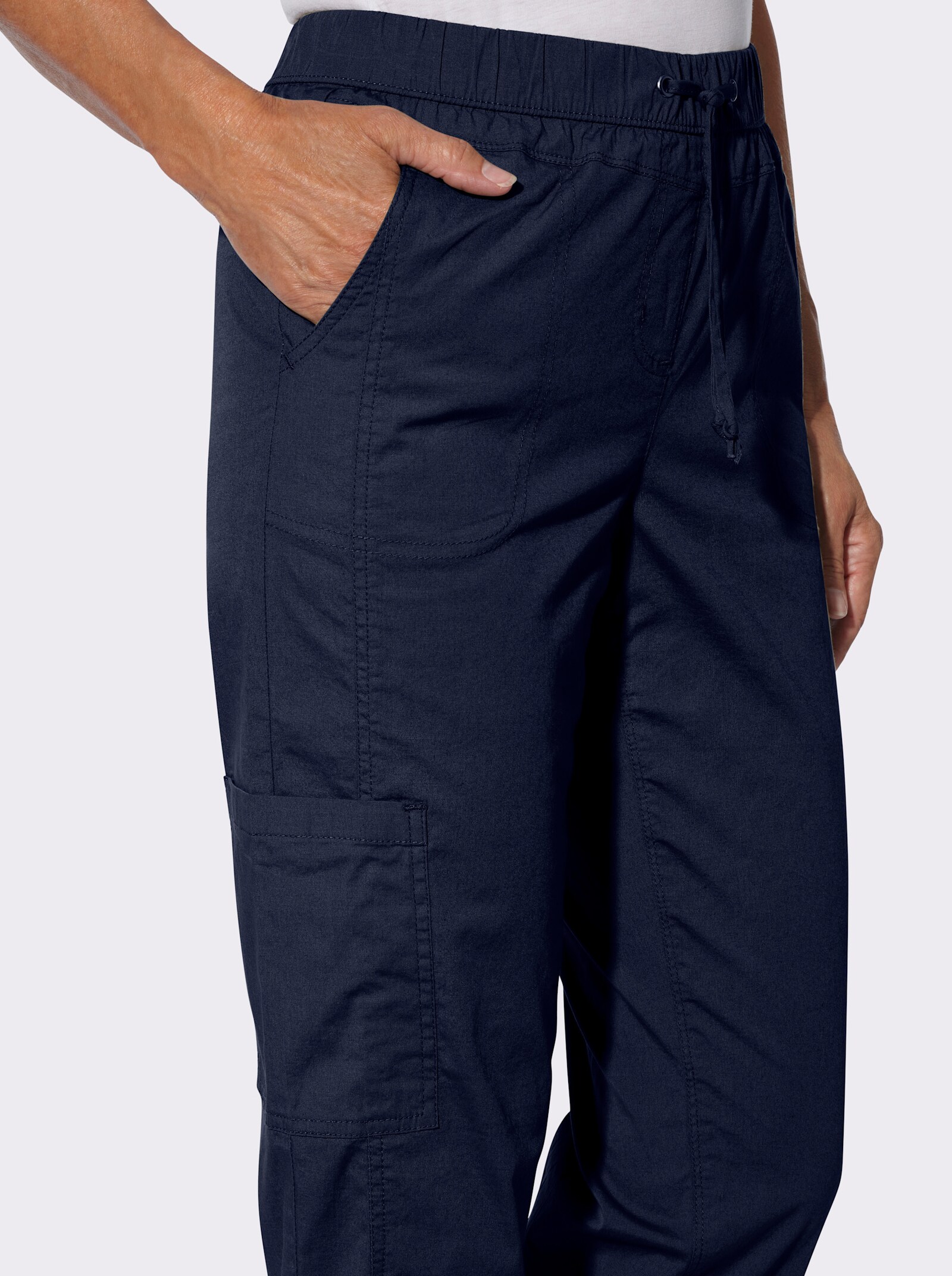 Schlupfhose mit aufgesetzter Tasche am Bein - marine